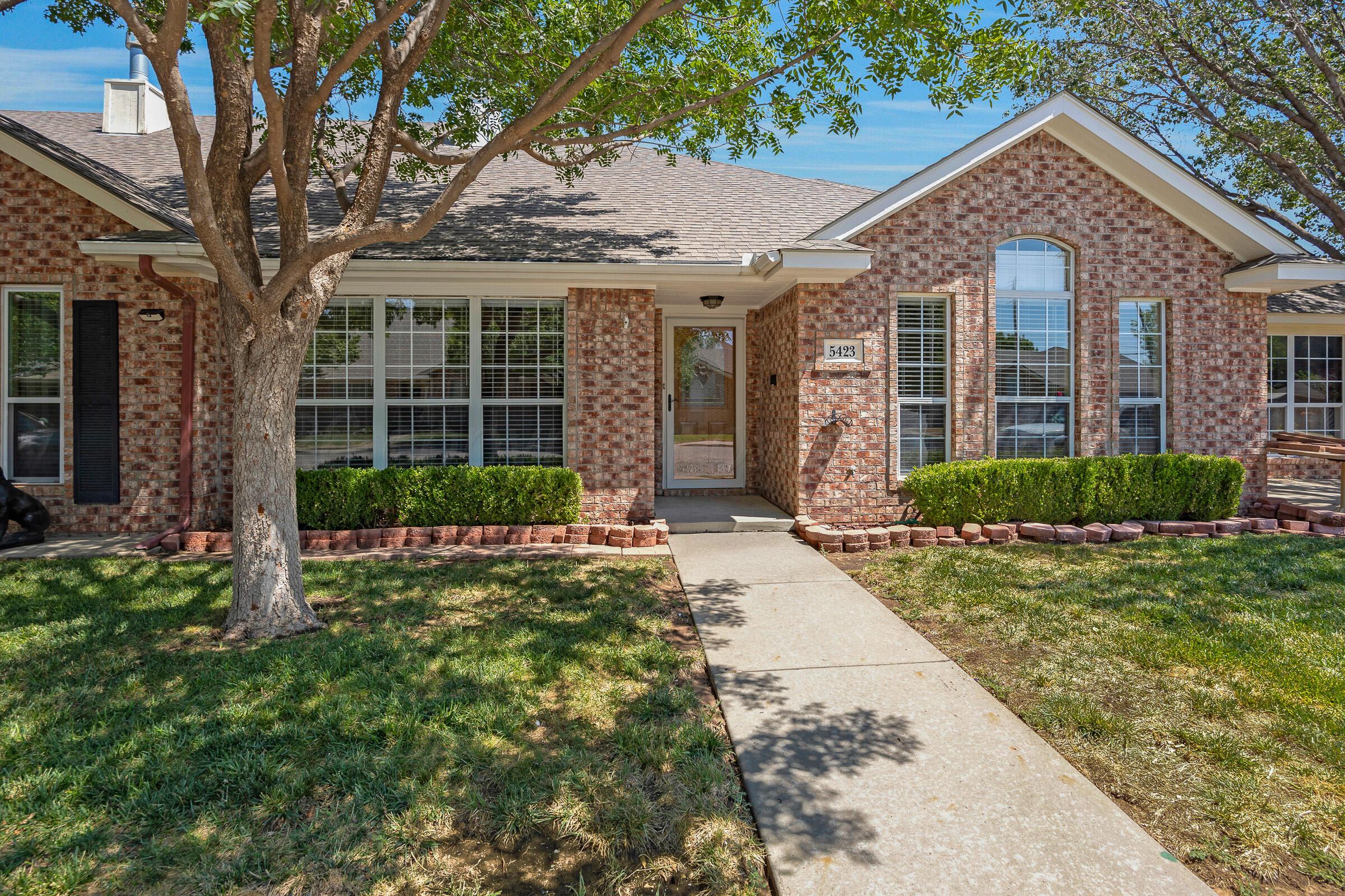5423 Somerset Drive — photo