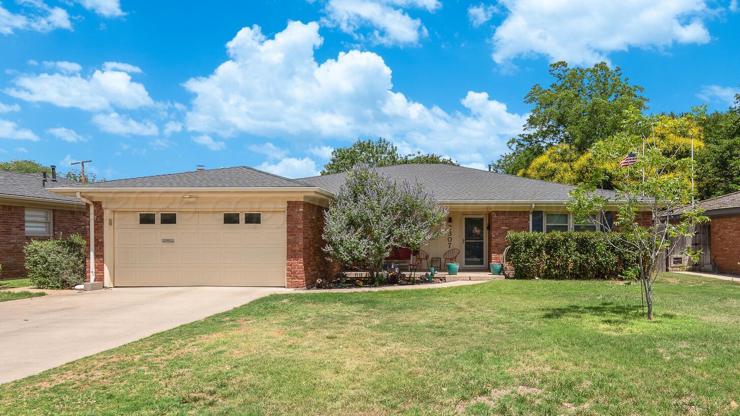 2307 Larry Street — photo