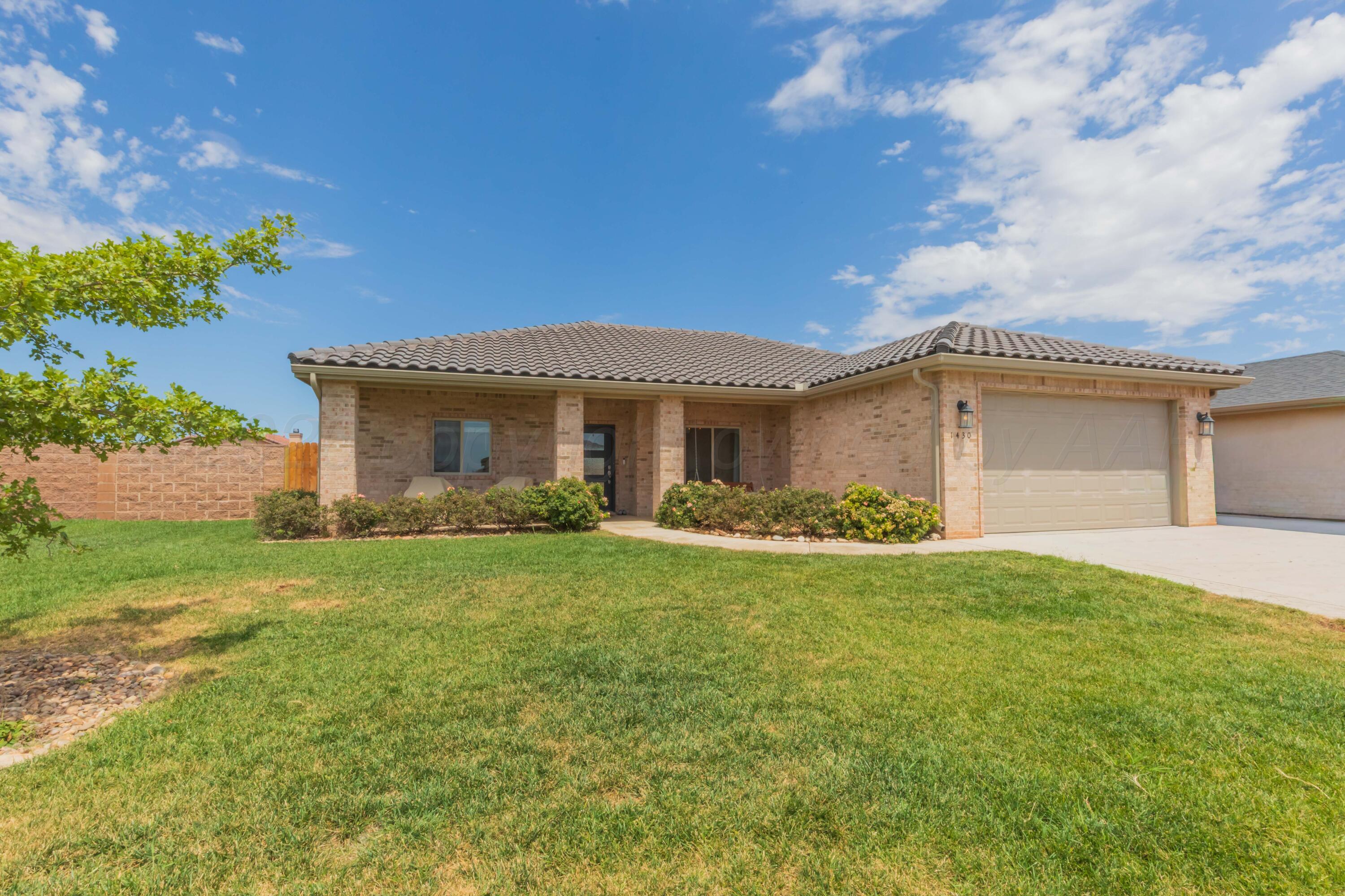 1430 Merlot Boulevard — photo