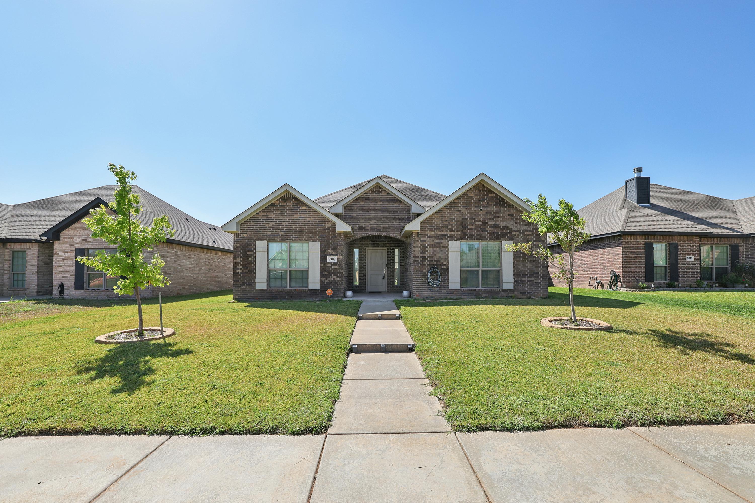 9309 Heritage Hills Parkway — photo
