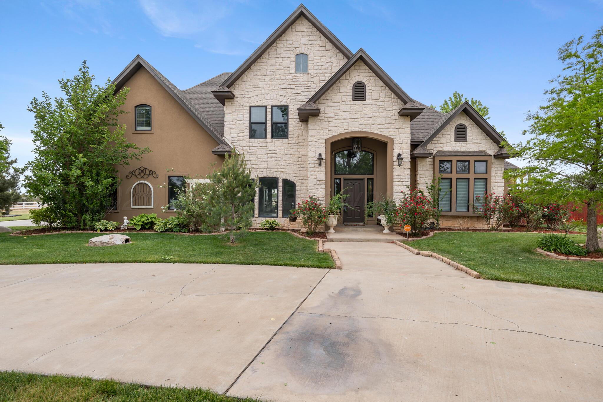 8901 Red Wing Road — photo