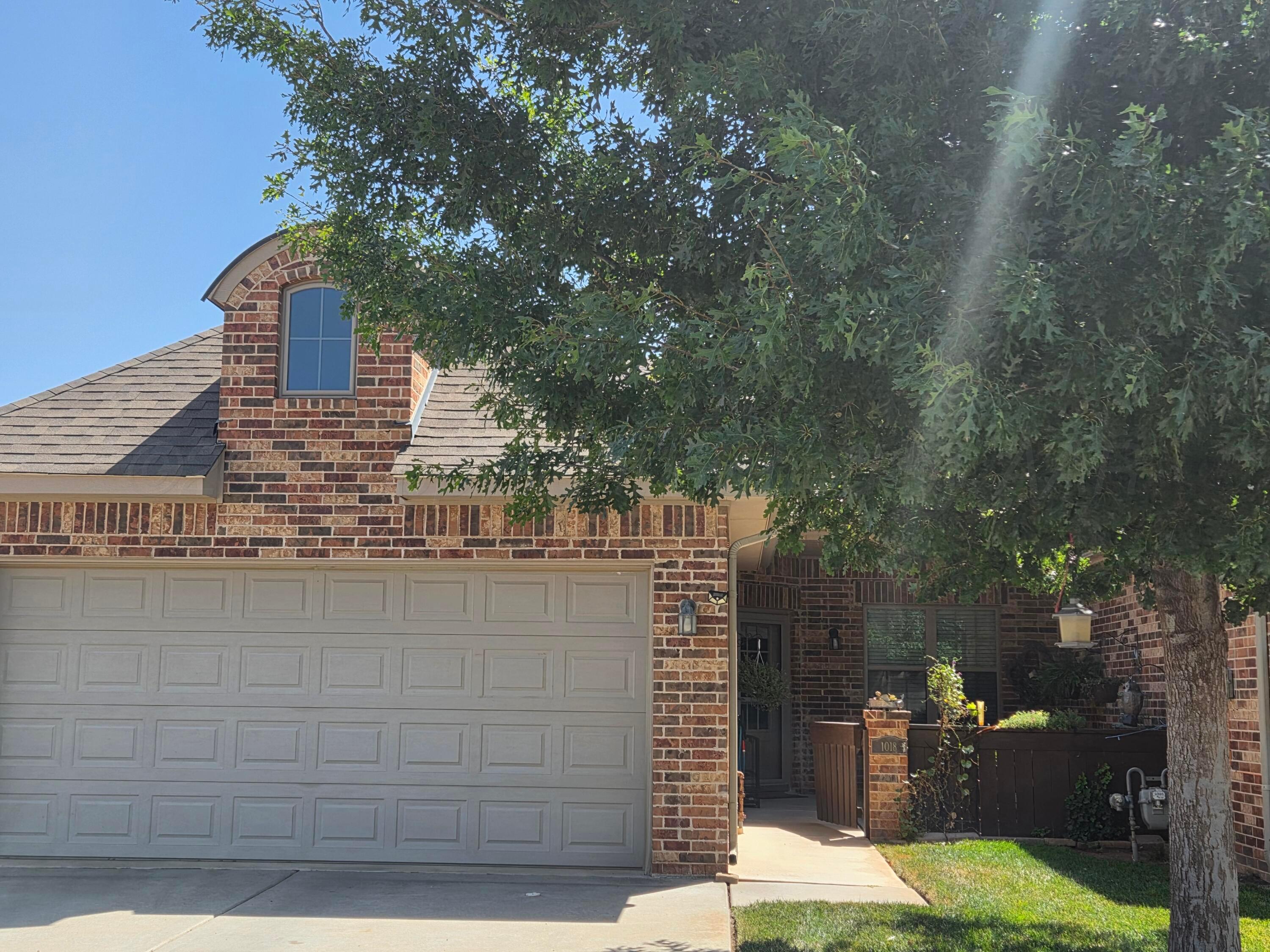 1018 Rosenda Lane — photo