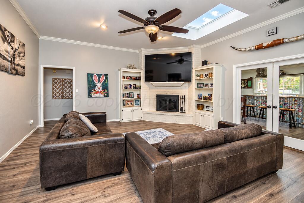 1907 Apache Drive, Dalhart, TX 79022 — photo 2