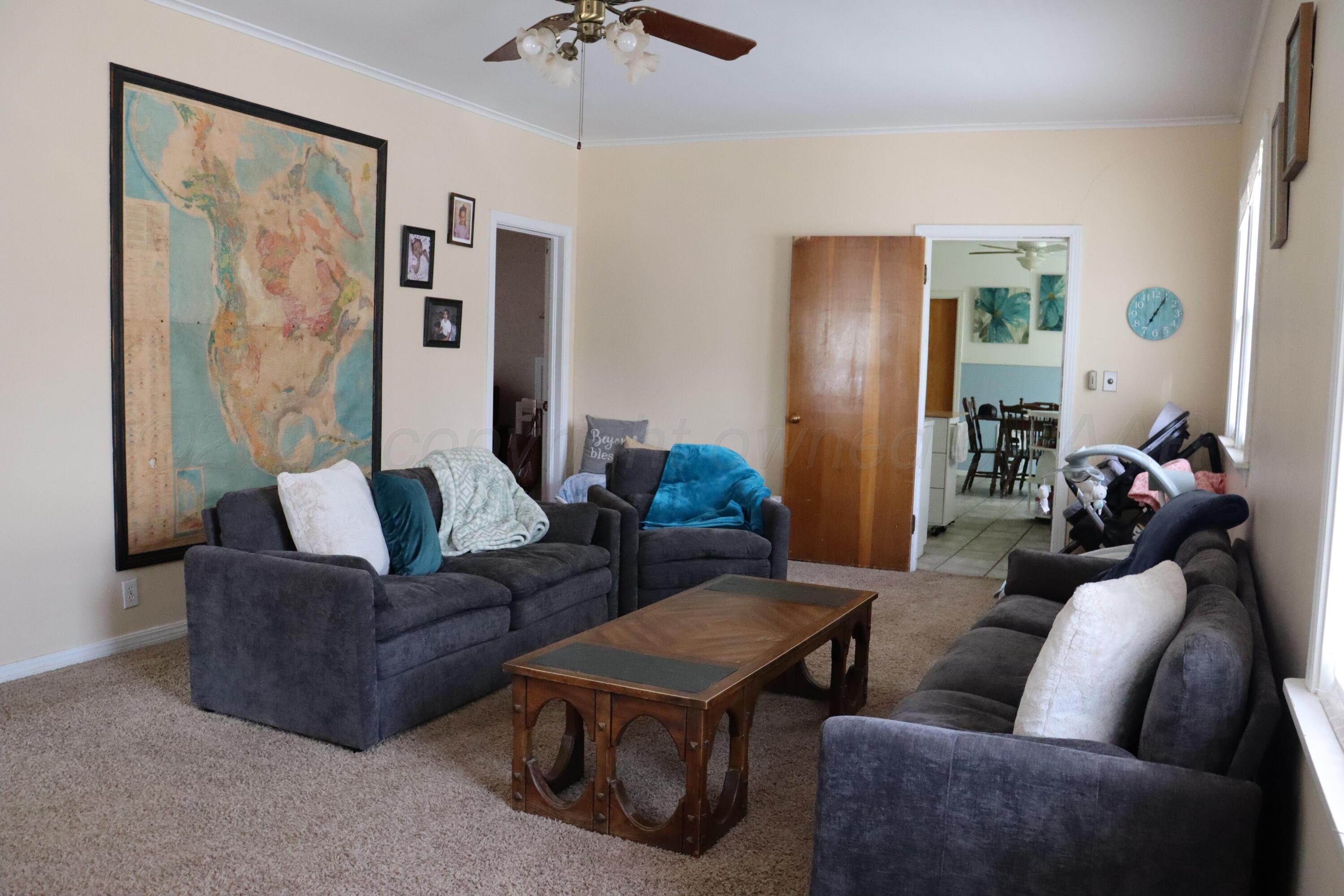 809 Conlen Avenue, Dalhart, TX 79022 — photo 2