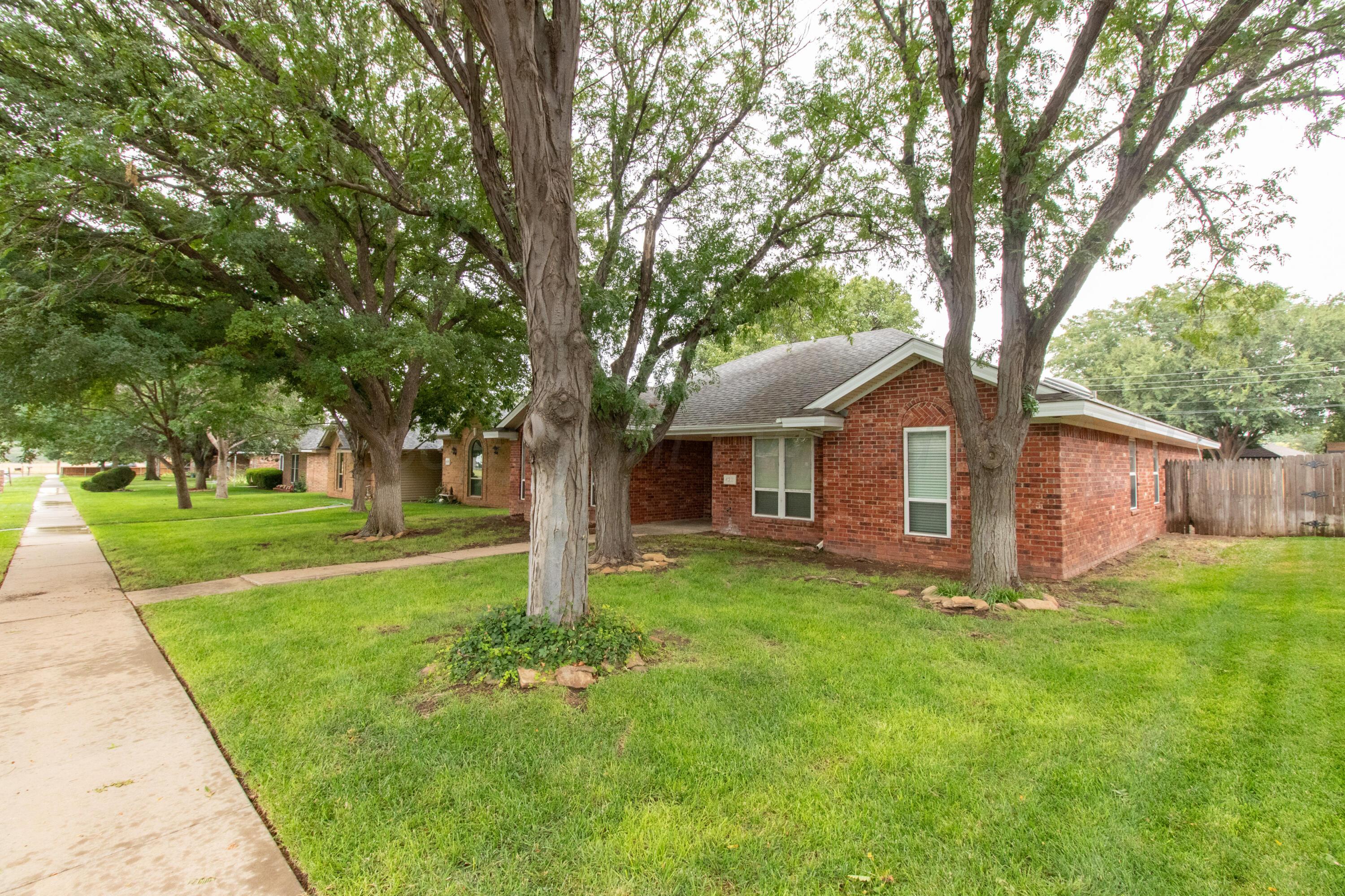 4211 Rondo Avenue, Amarillo, TX 79110 — photo 3