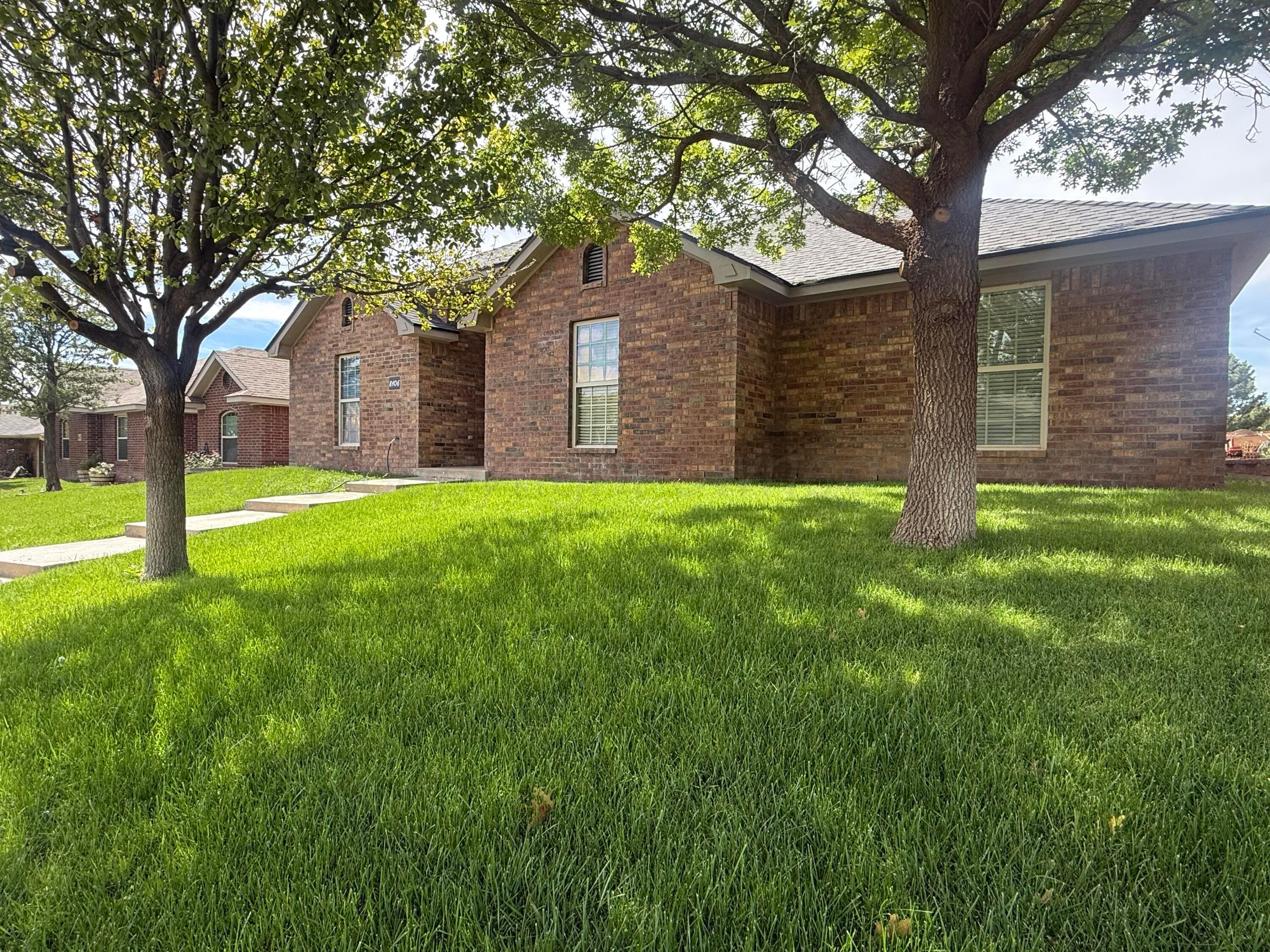 8406 Taos Drive — photo
