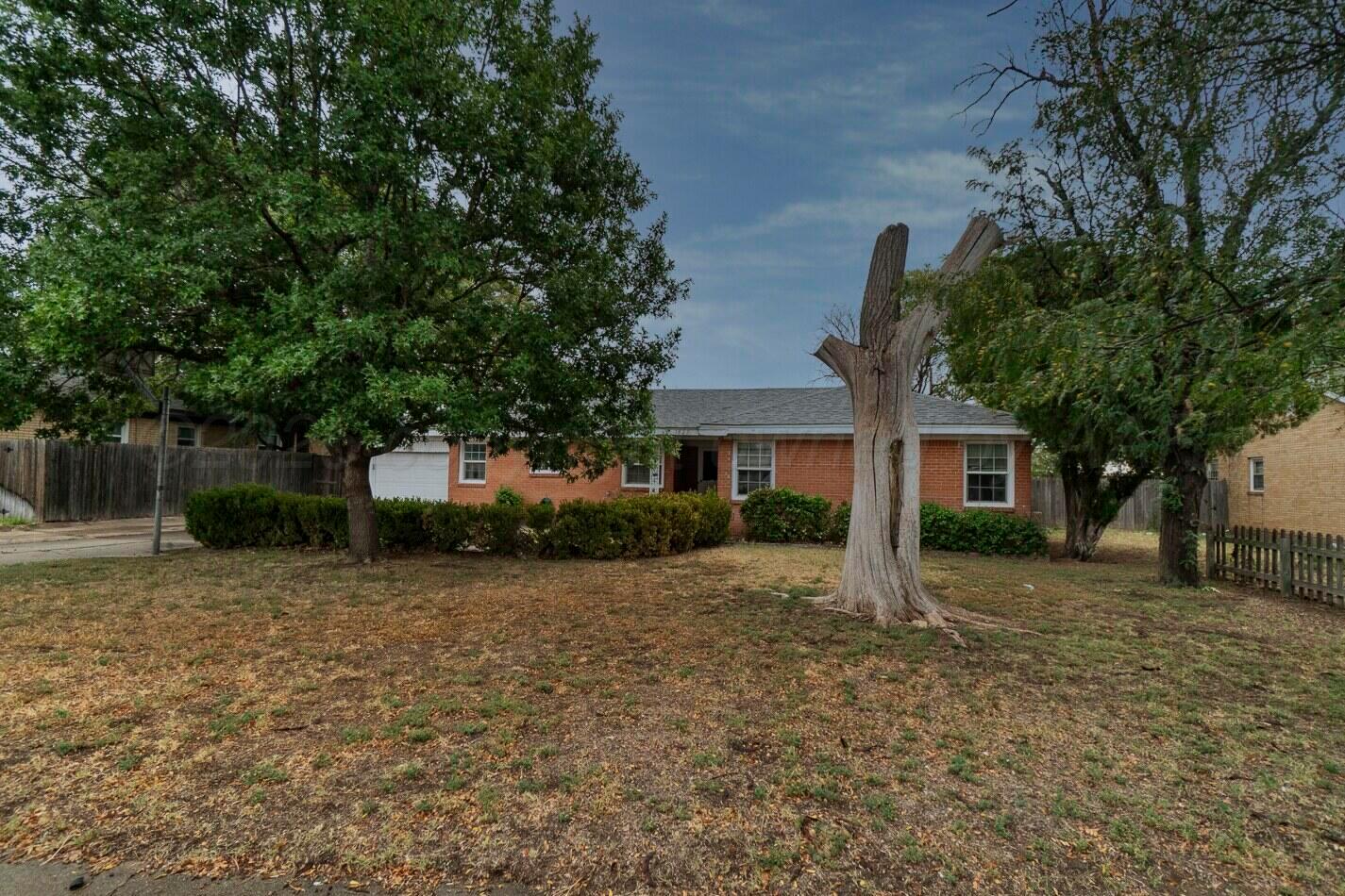 1823 S Virginia Street — photo