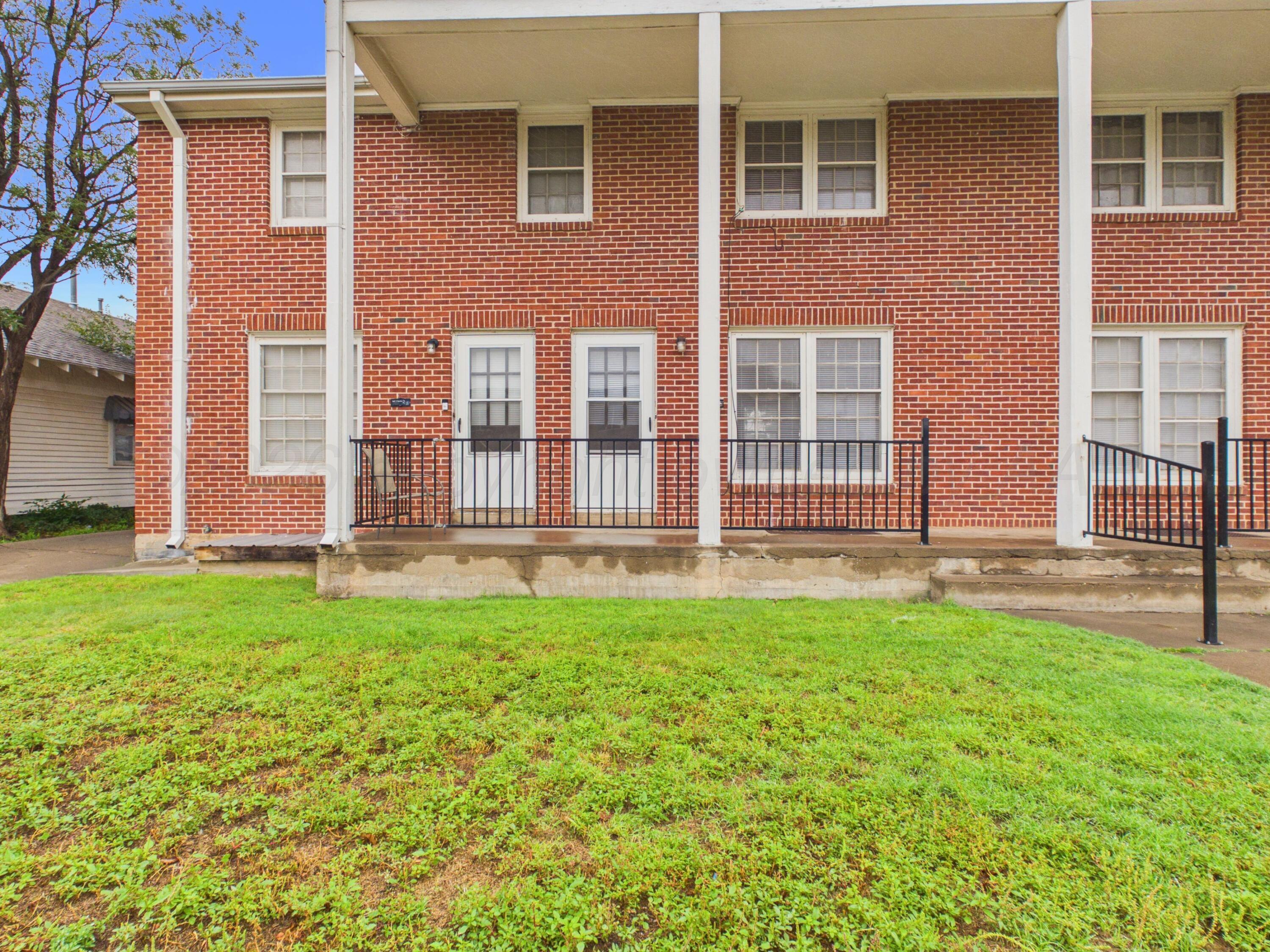 1621 S Jackson Street — photo