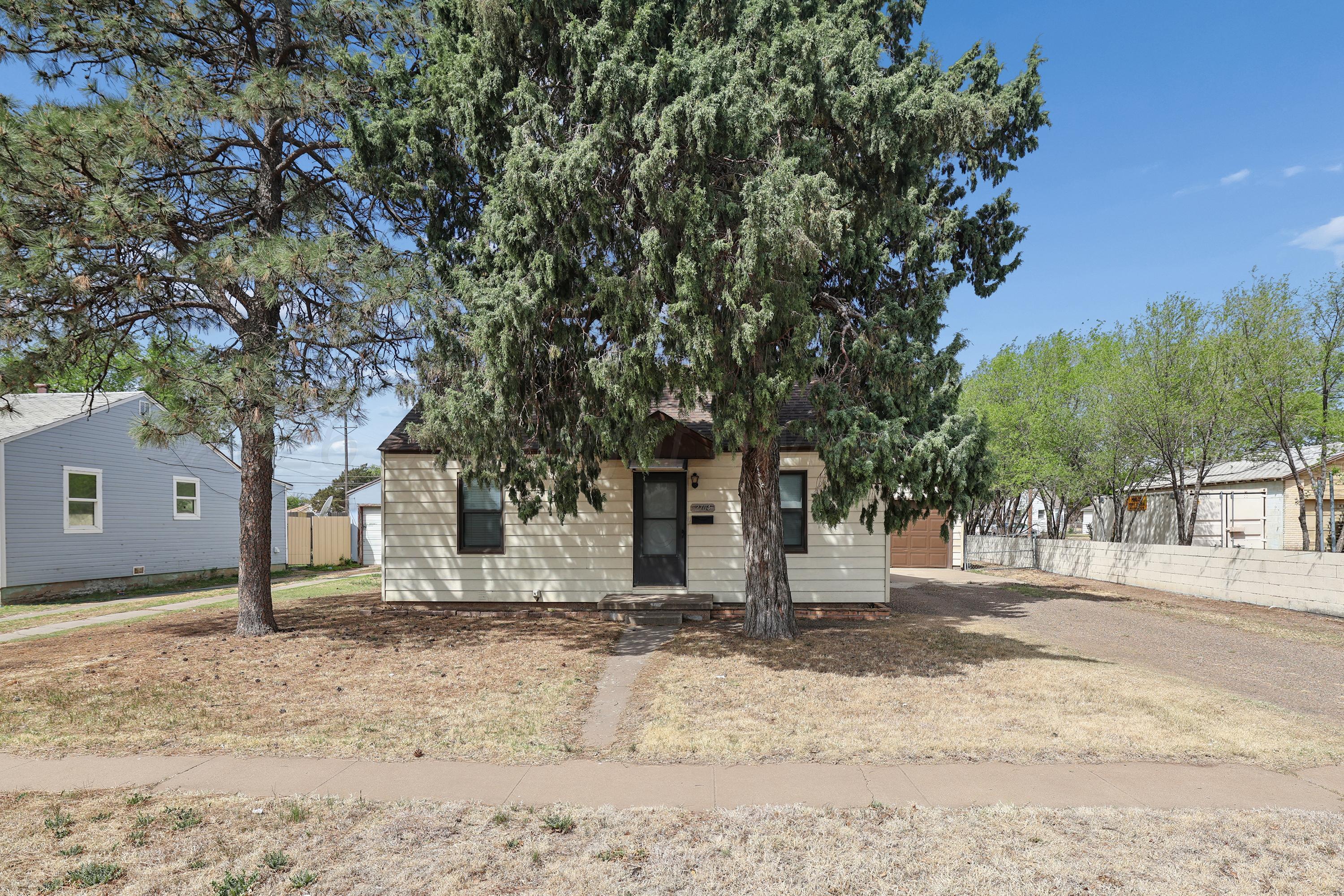2704 Canyon Drive — photo