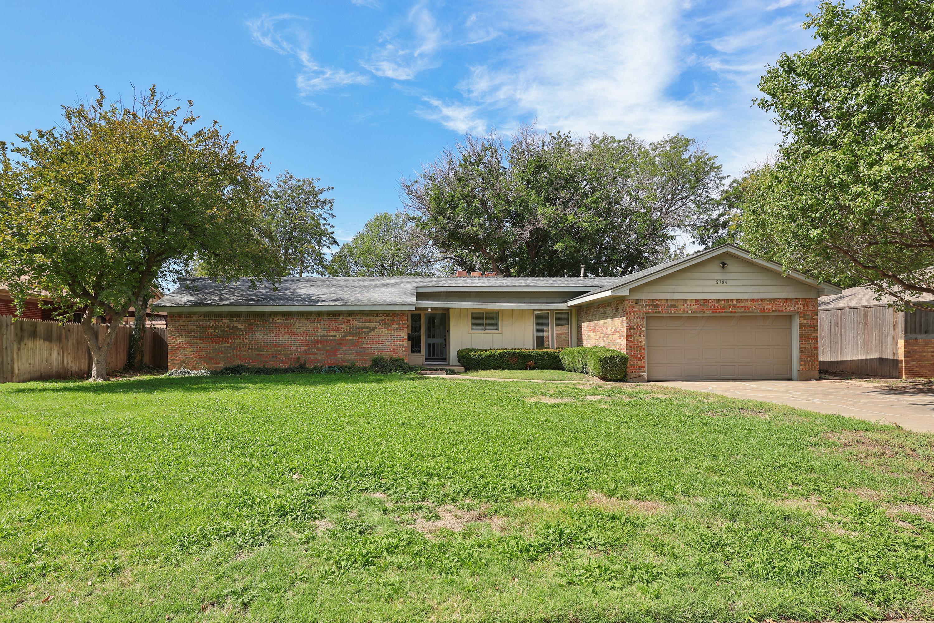 3704 Paramount — photo