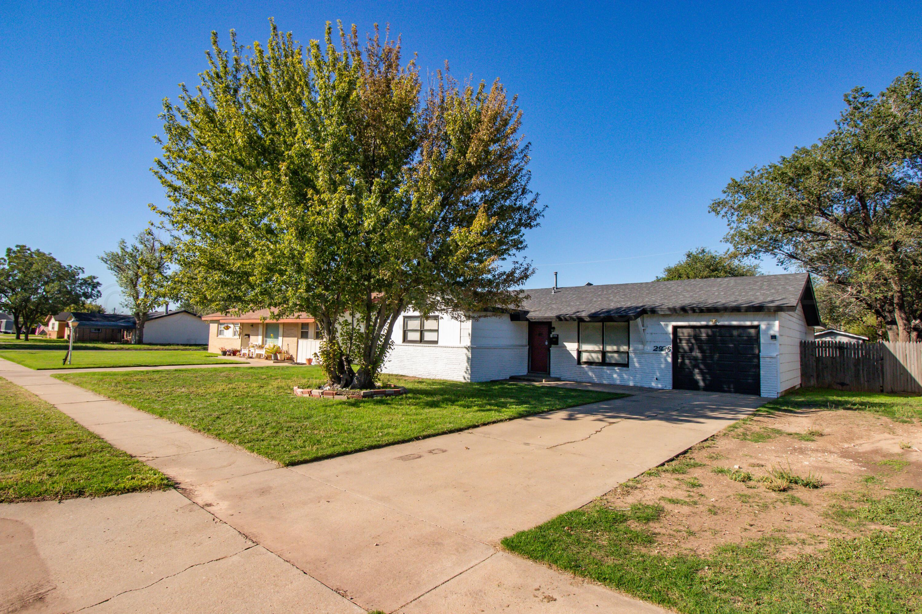 2926 Dunaway Street — photo