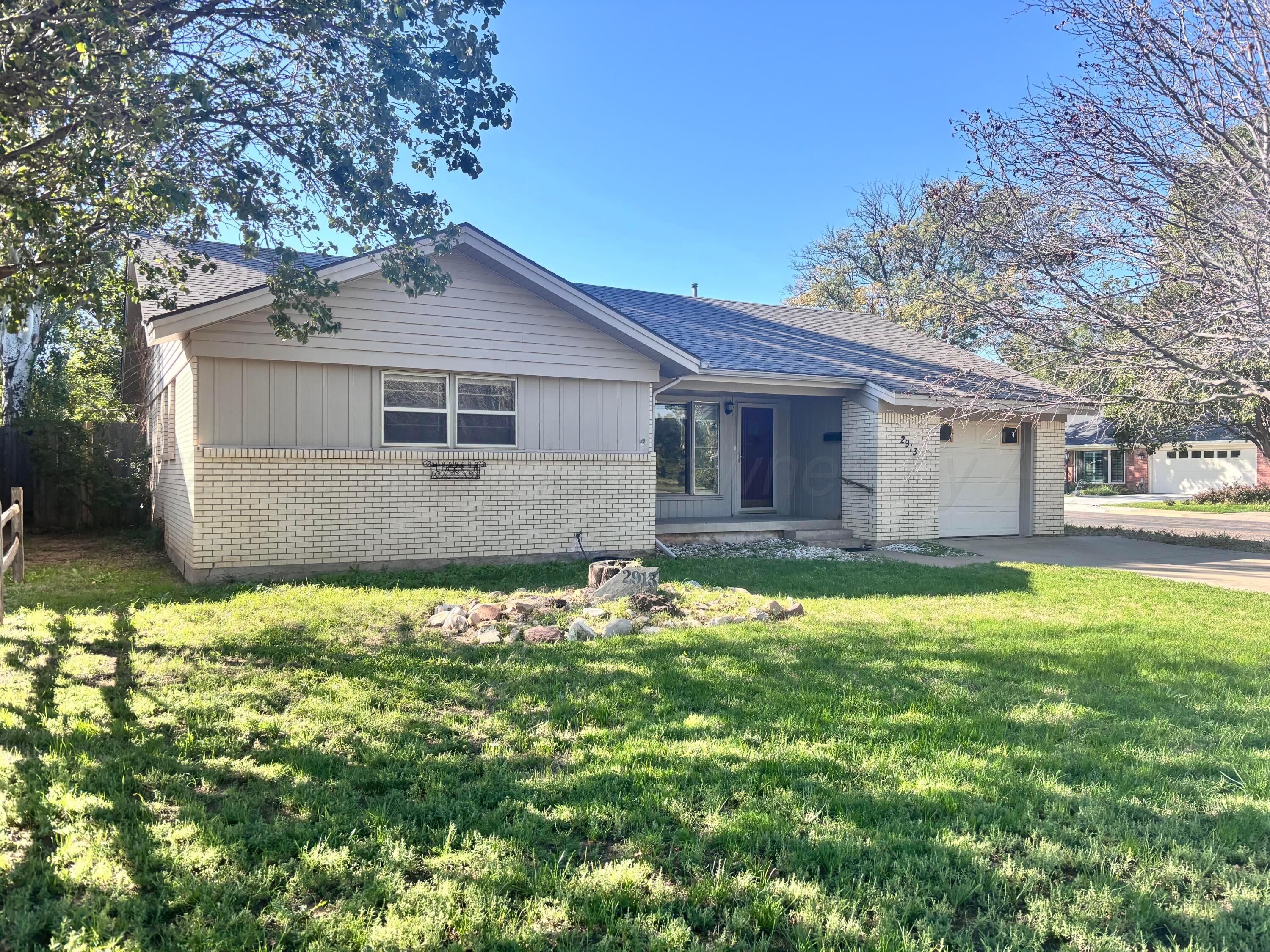 2913 Comanche Street — photo