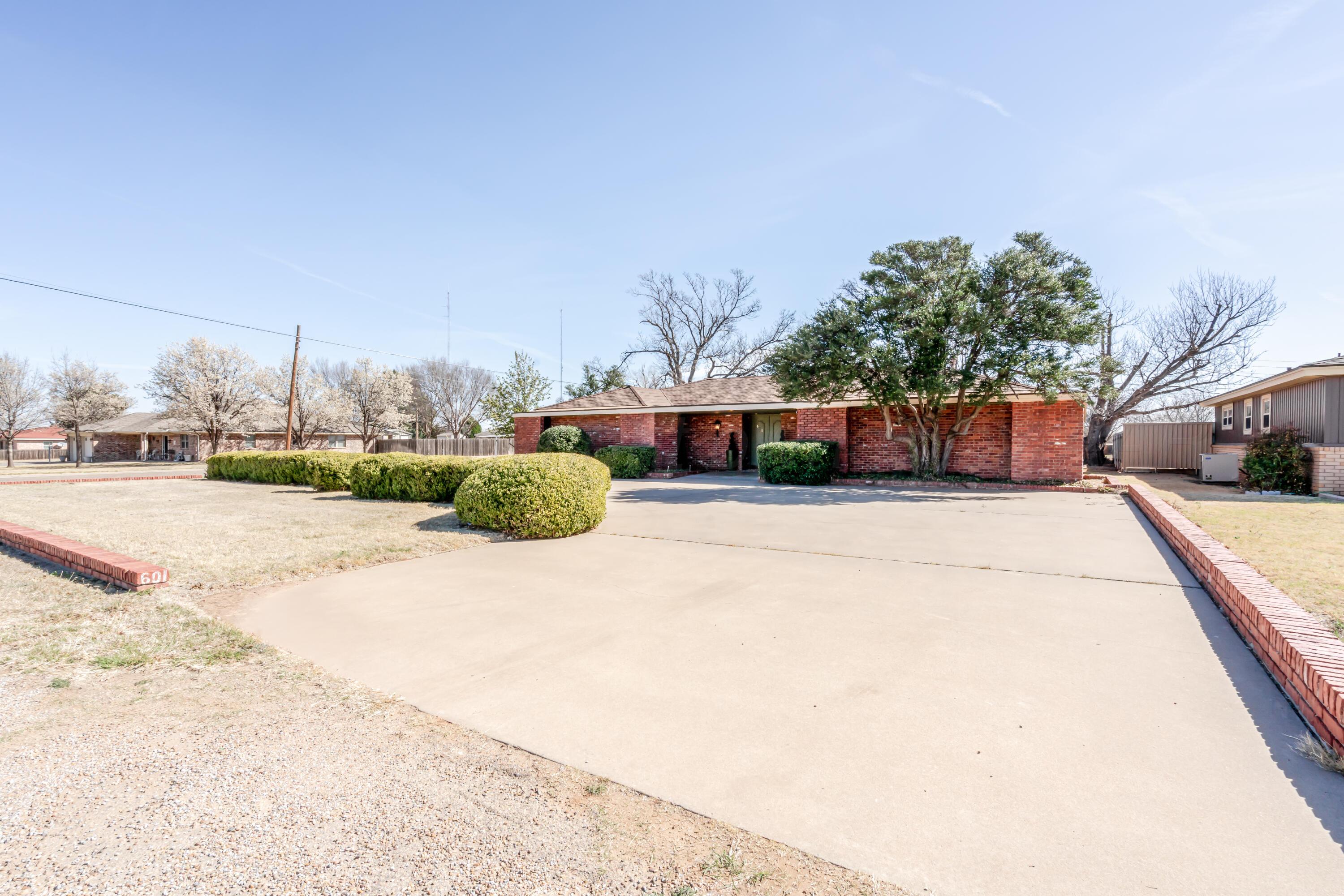 601 Cottage Street — photo