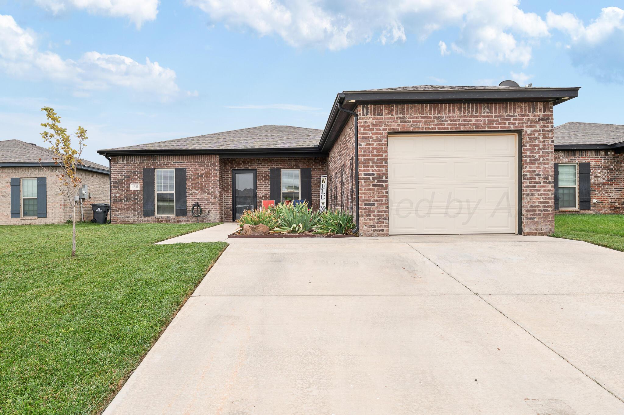 4611 Longbird Street — photo