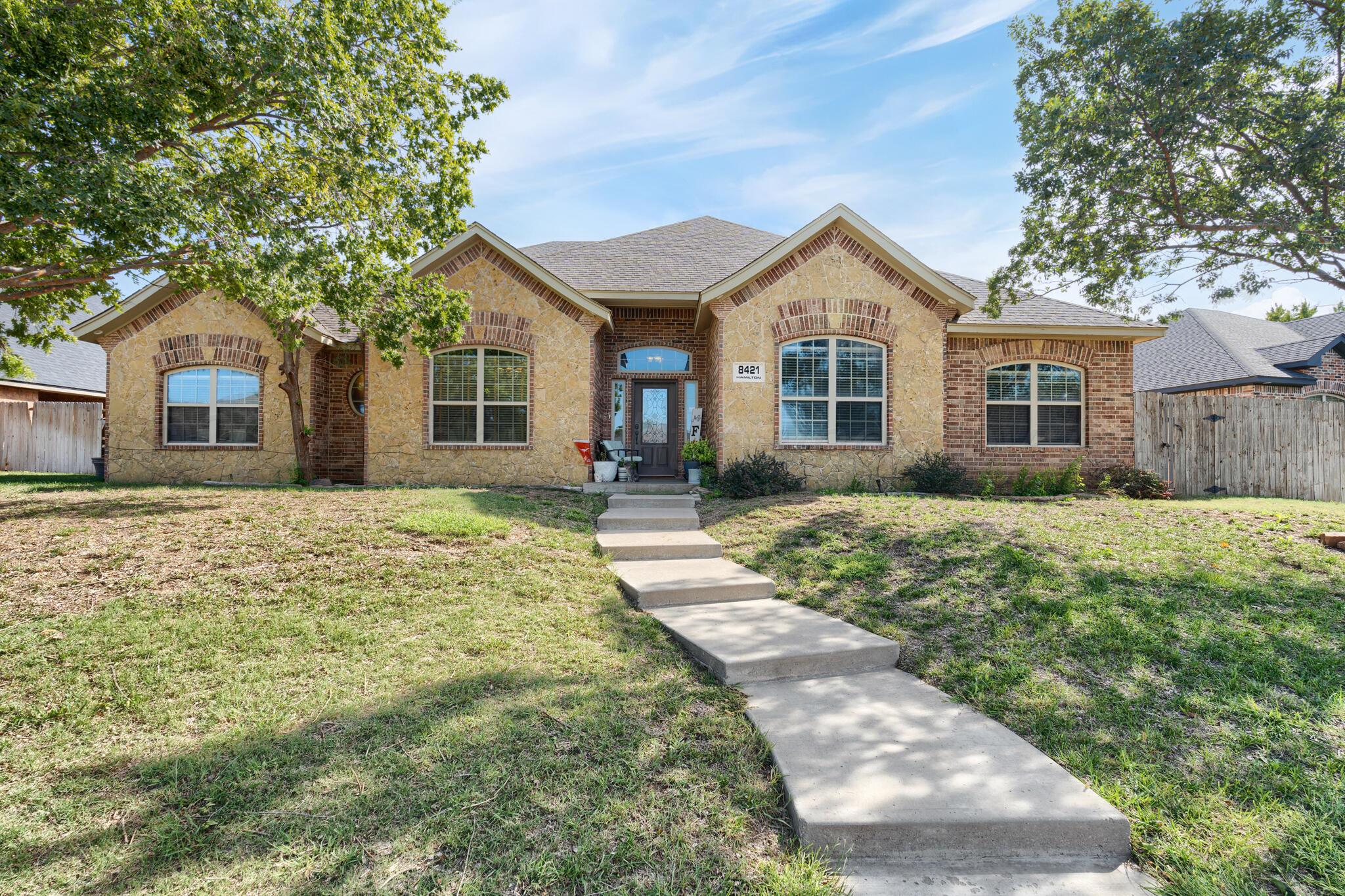8421 Hamilton Drive — photo