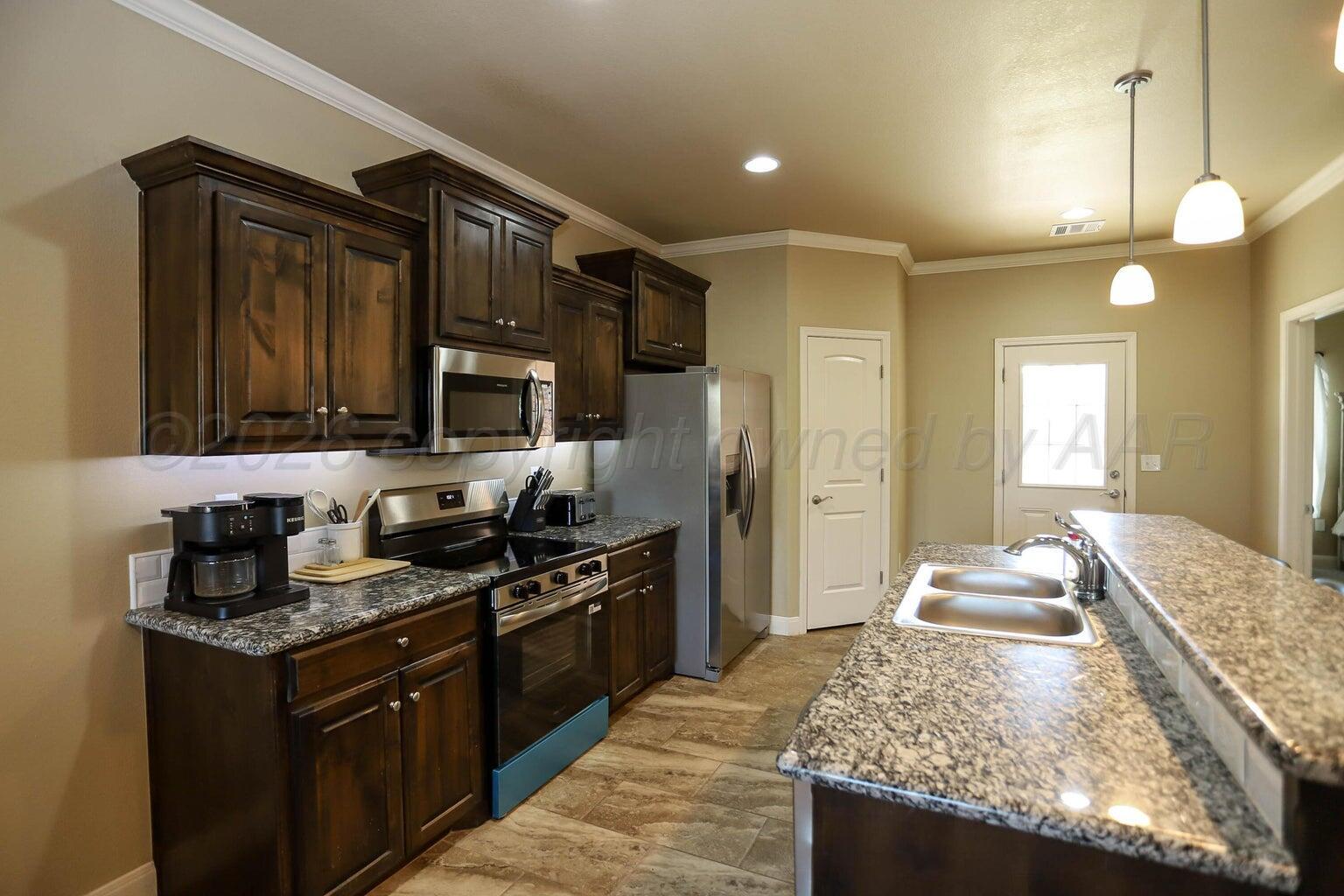 4913 Gloster, Amarillo, TX 79118 — photo 3