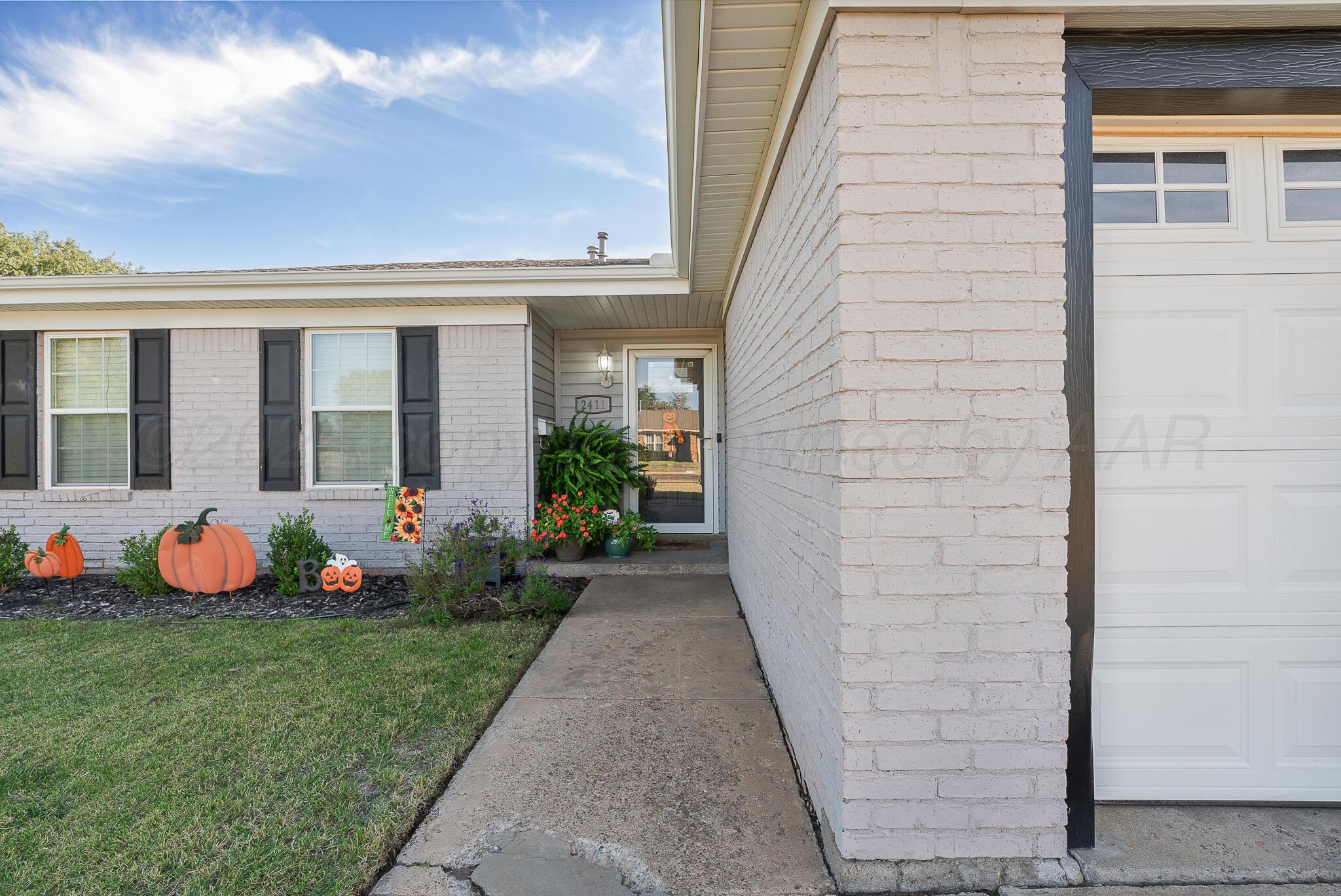 2411 SW 49th, Amarillo, TX 79110 — photo 2