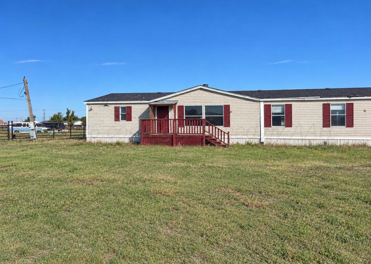 6202 Susie Road — photo