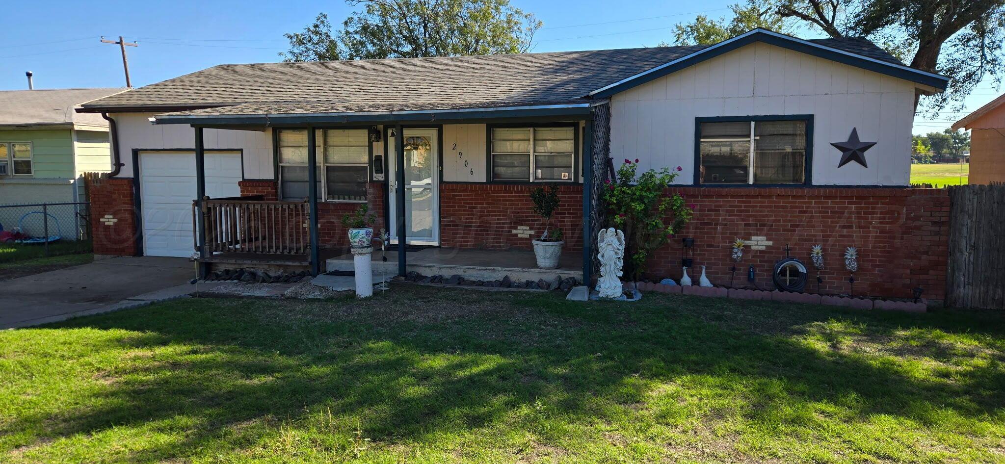 2906 N Vernon Street — photo