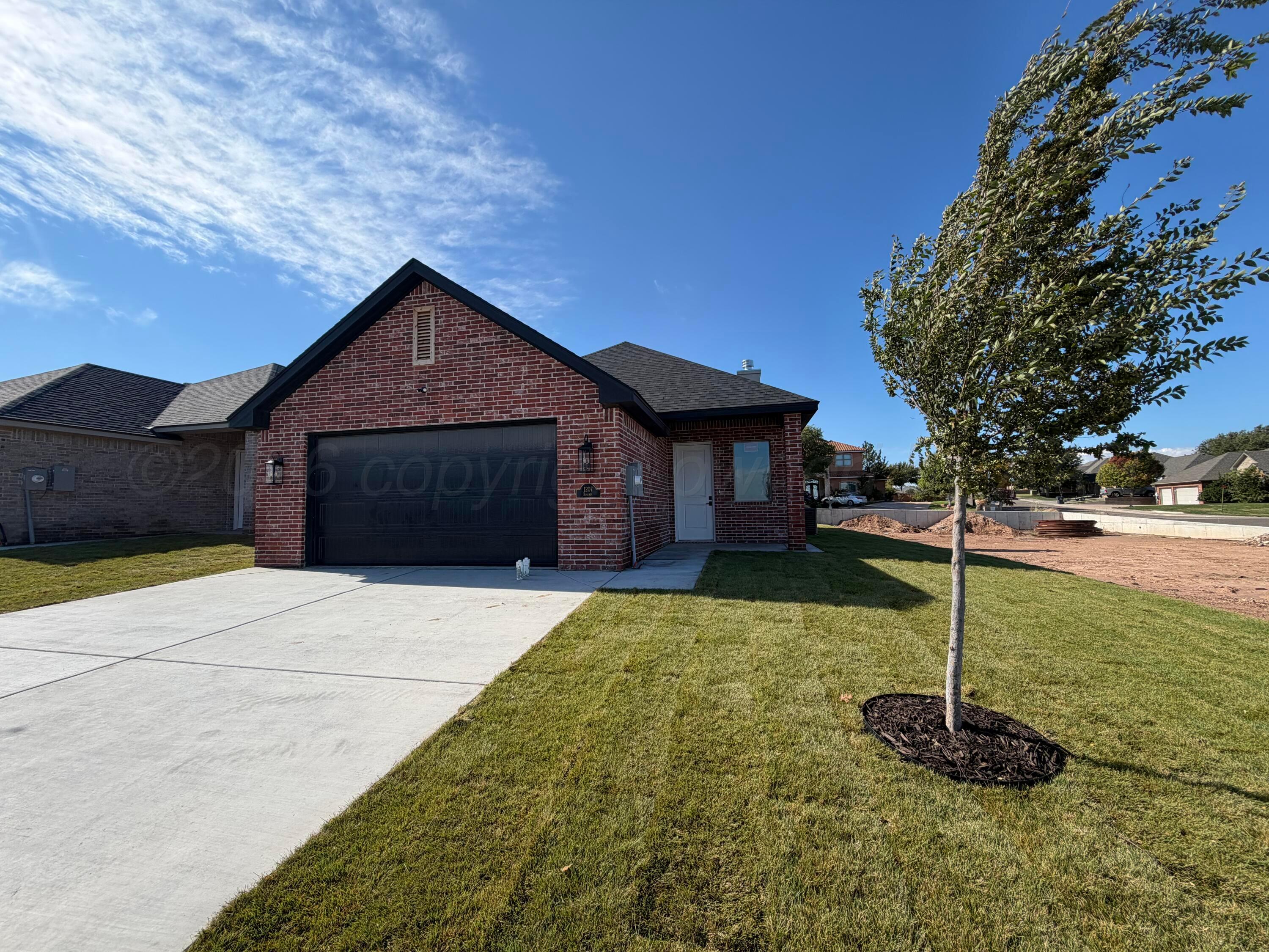 1207 Rosenda Lane — photo
