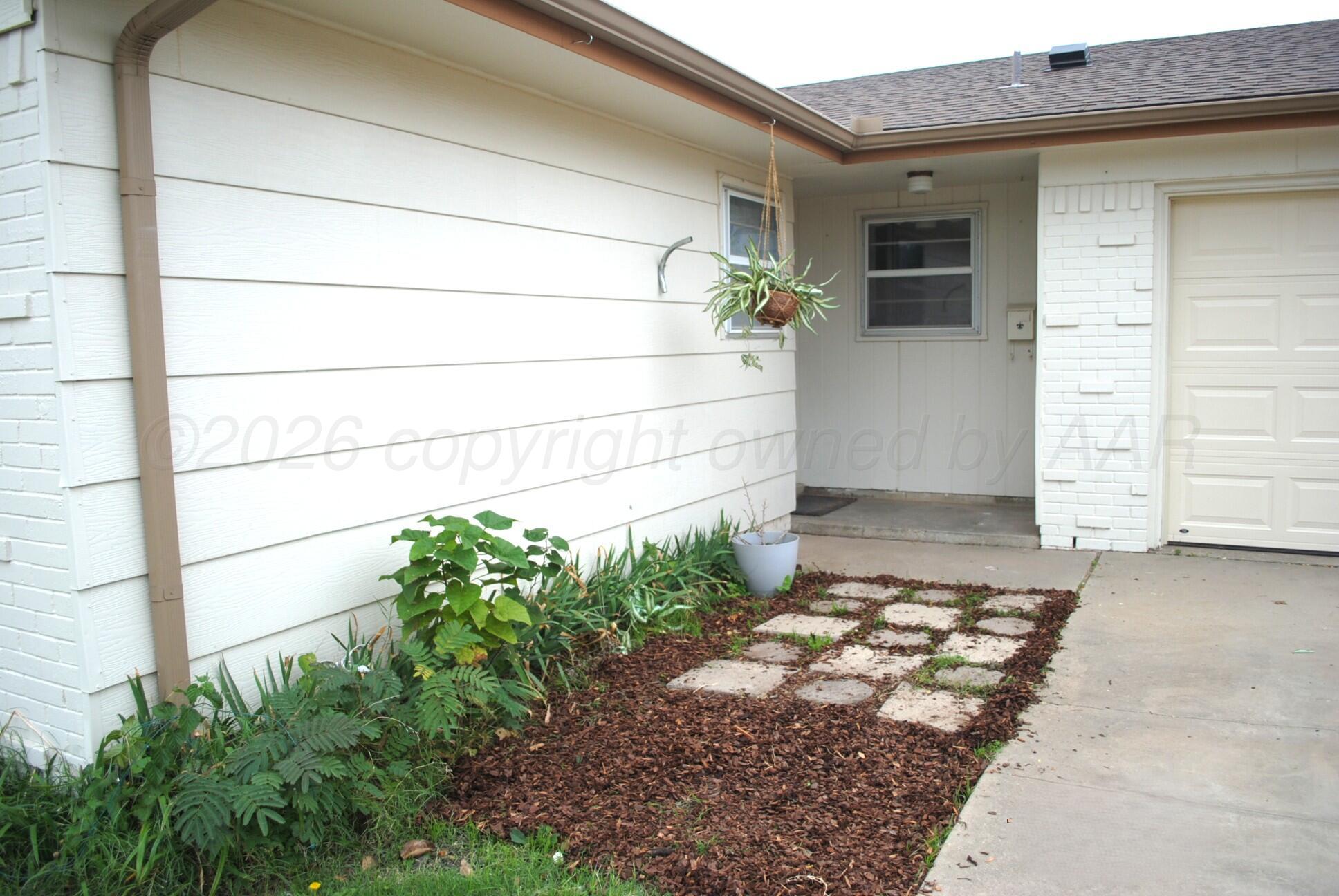 2827 Armand Street, Amarillo, TX 79110 — photo 2
