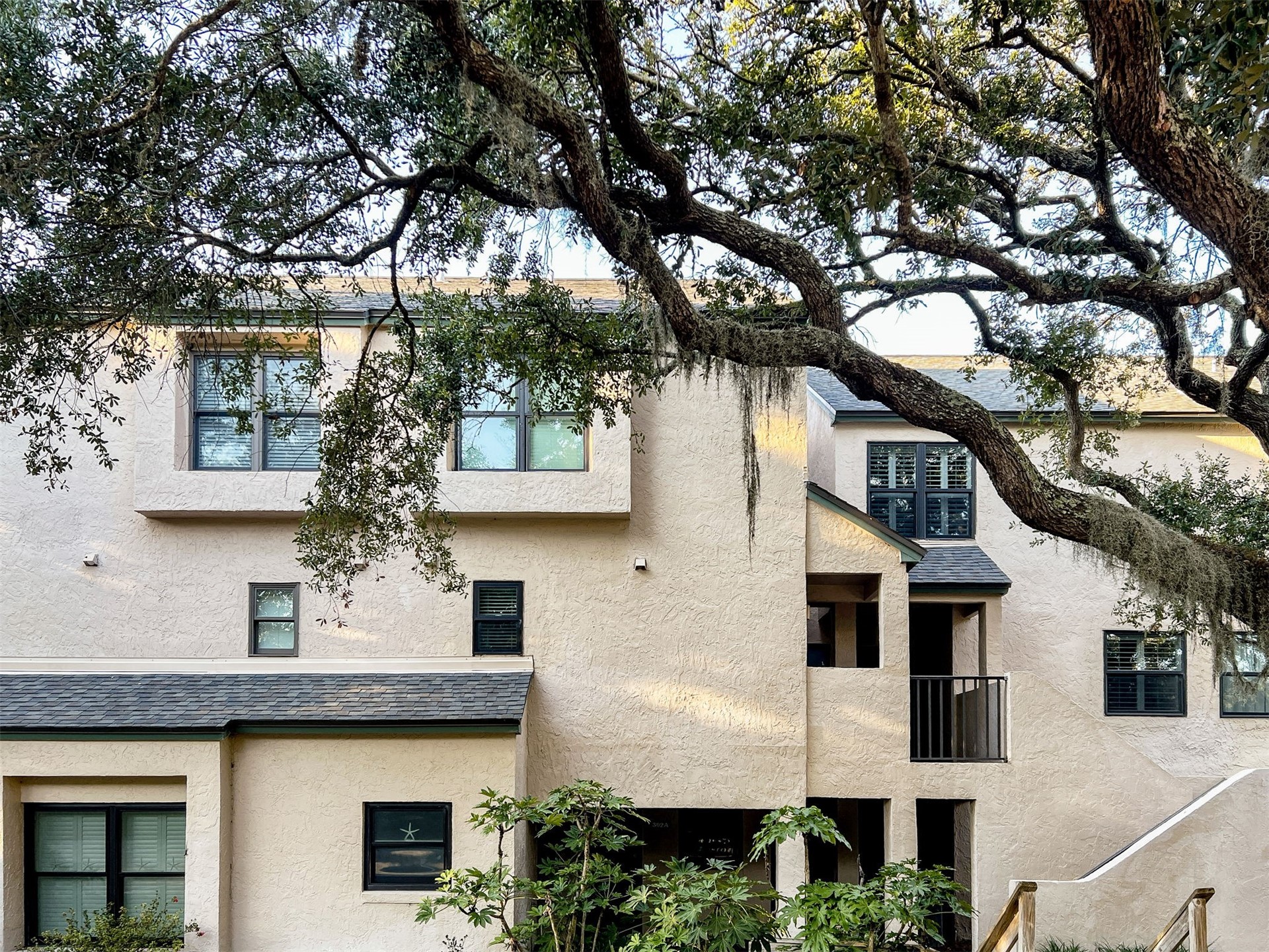 5010 Summer Beach Boulevard 306 — photo