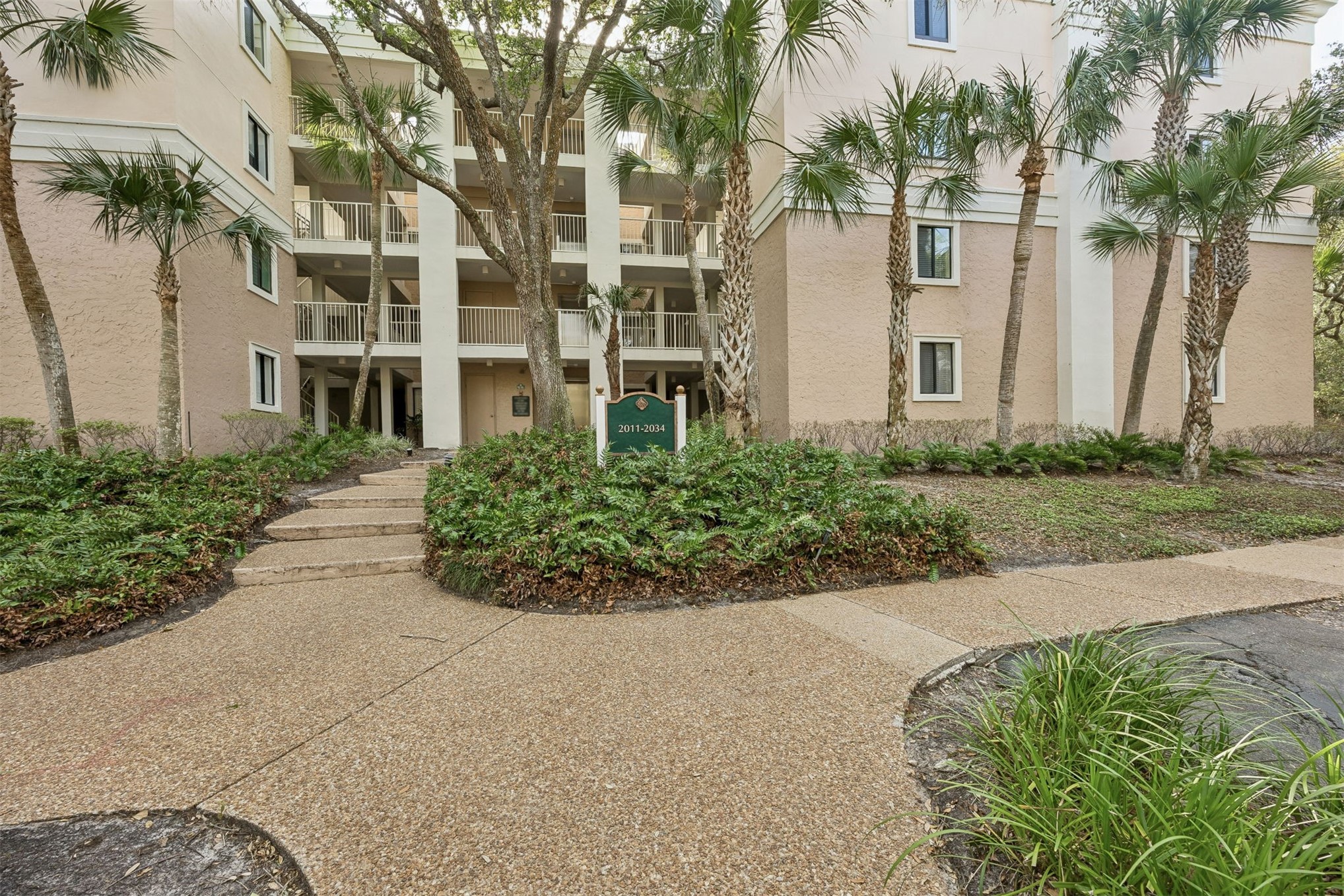 2014 Beach Wood Road 2014 — photo