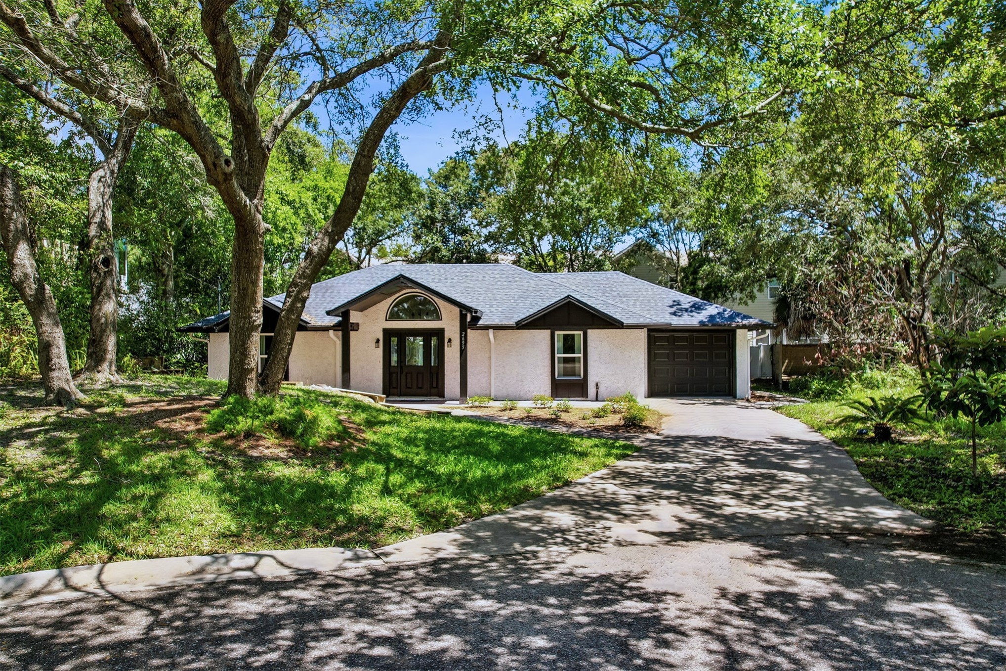 2695 Ocean Drive — photo