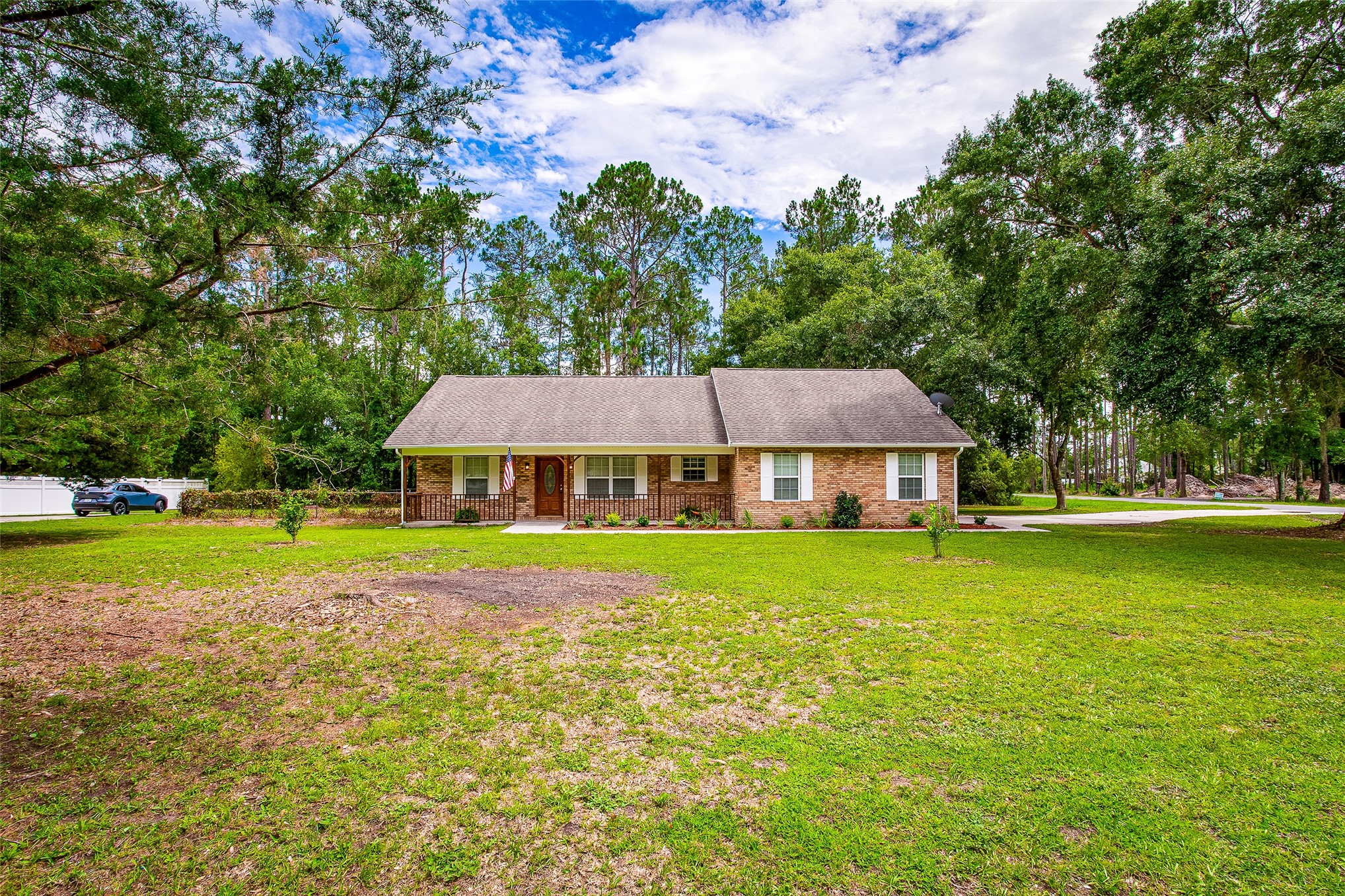 2719 Lake Drive — photo