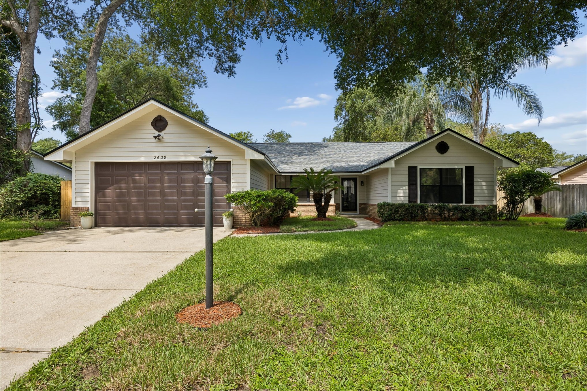 2628 Pirates Bay Drive — photo