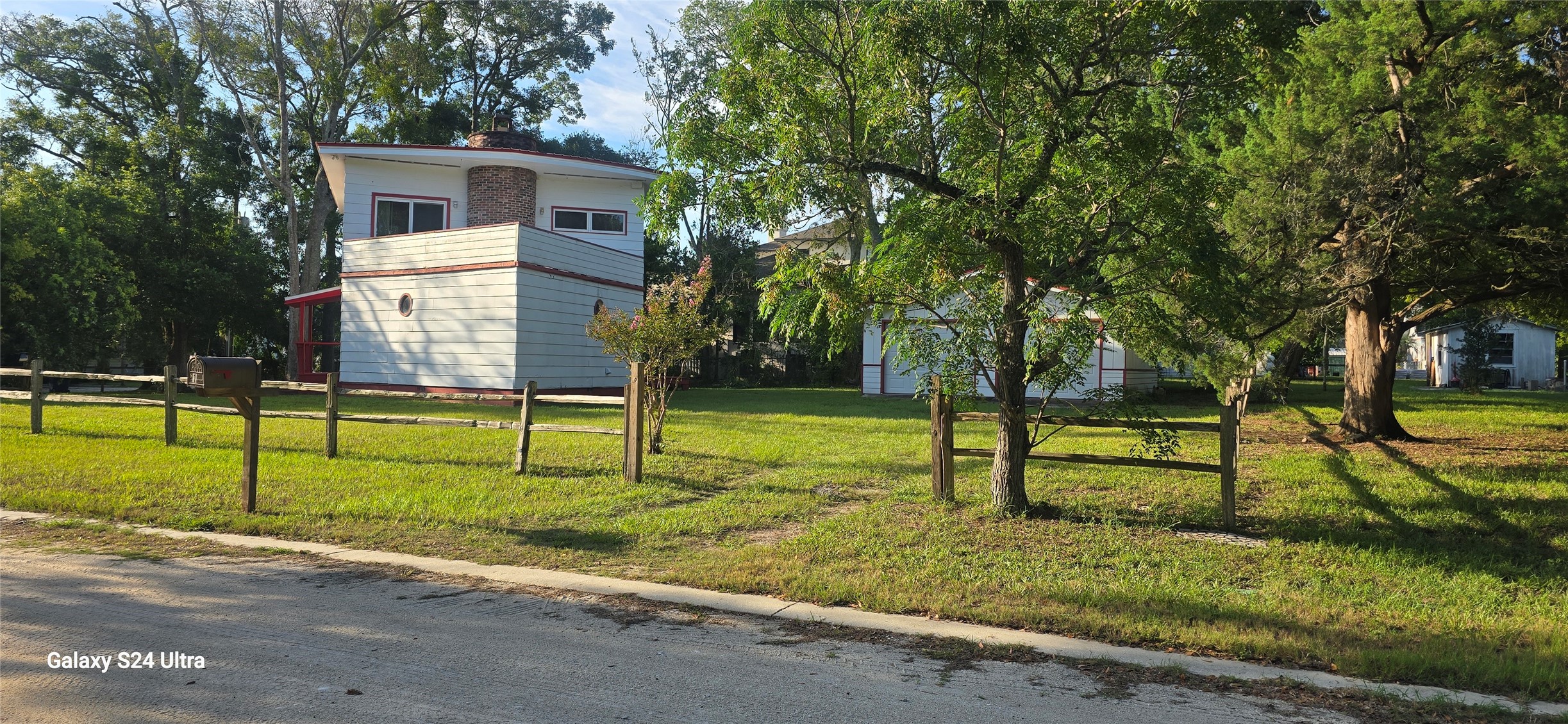 816 Ladies Street — photo