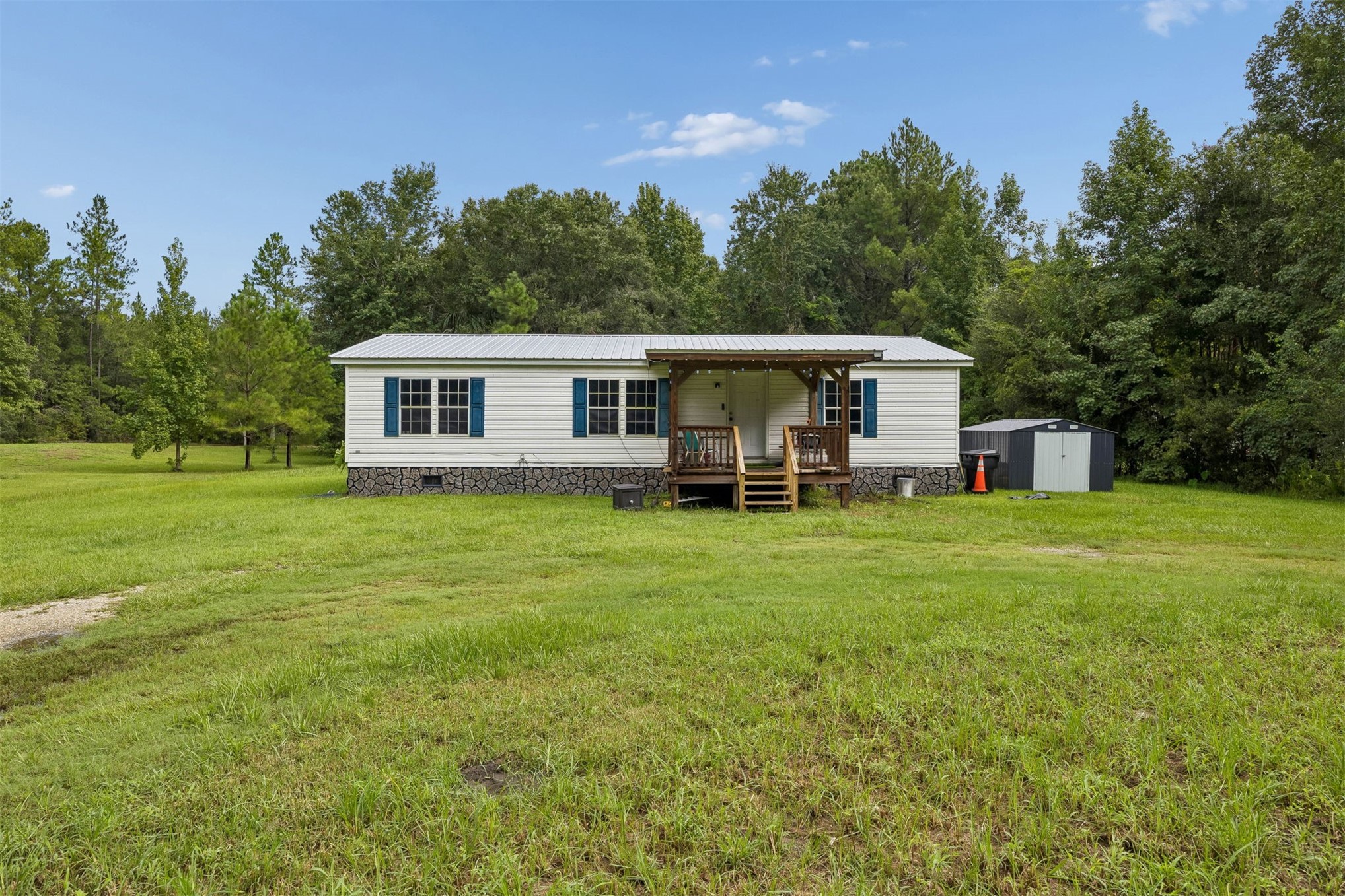 151076 County Road 108 — photo