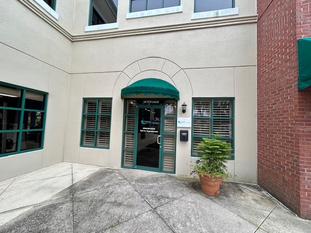 961687 Unit 101 B Gateway Boulevard — photo