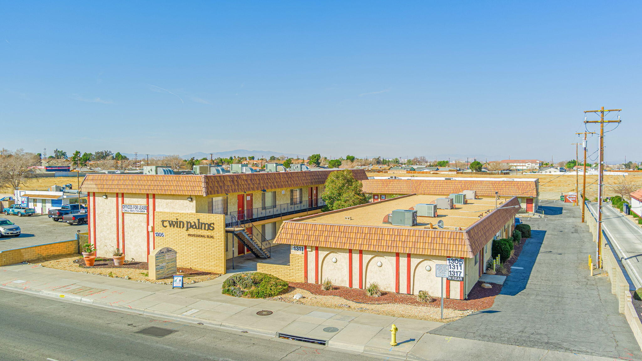 1309 E Palmdale Boulevard — photo