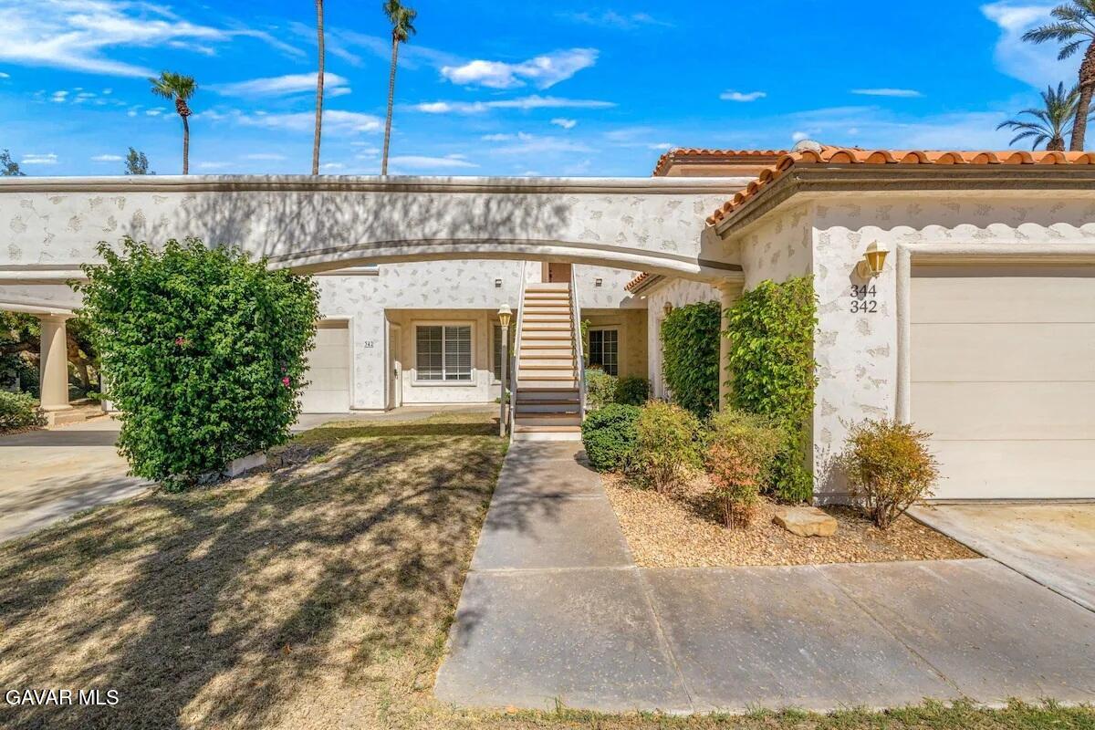 344 Vista Royale Drive — photo