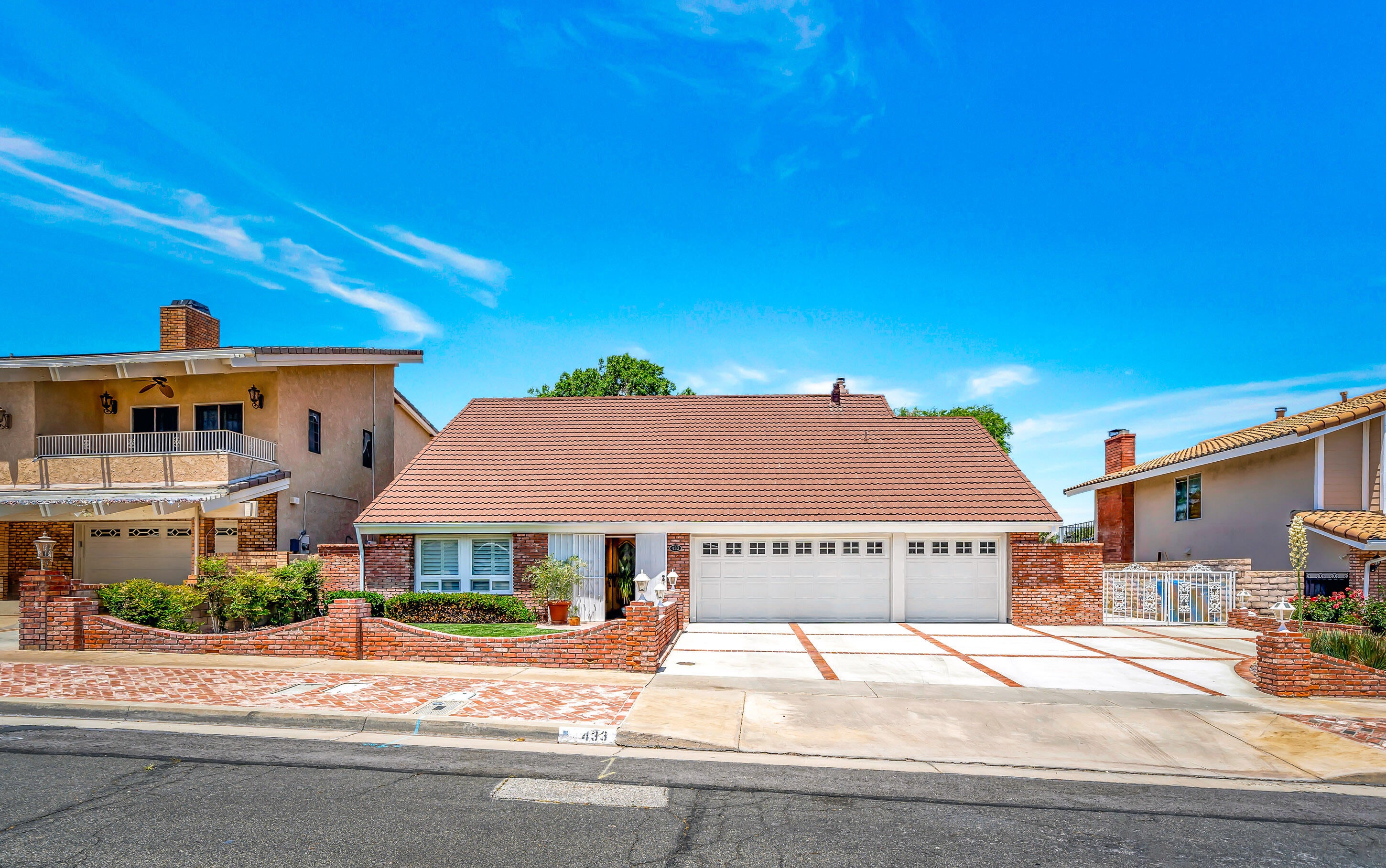 433 Fairway Drive — photo