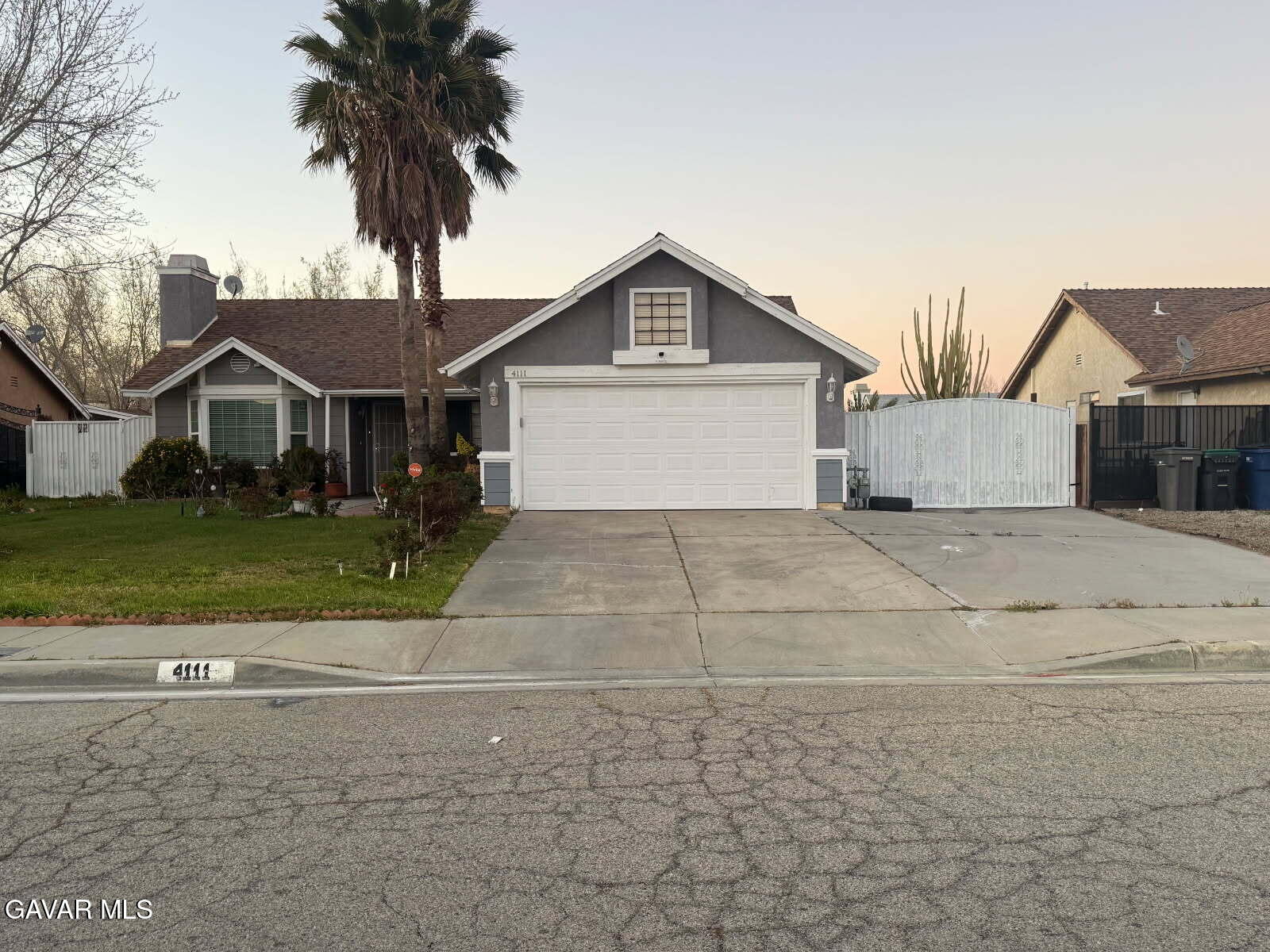 4111 Saddleback Road — photo