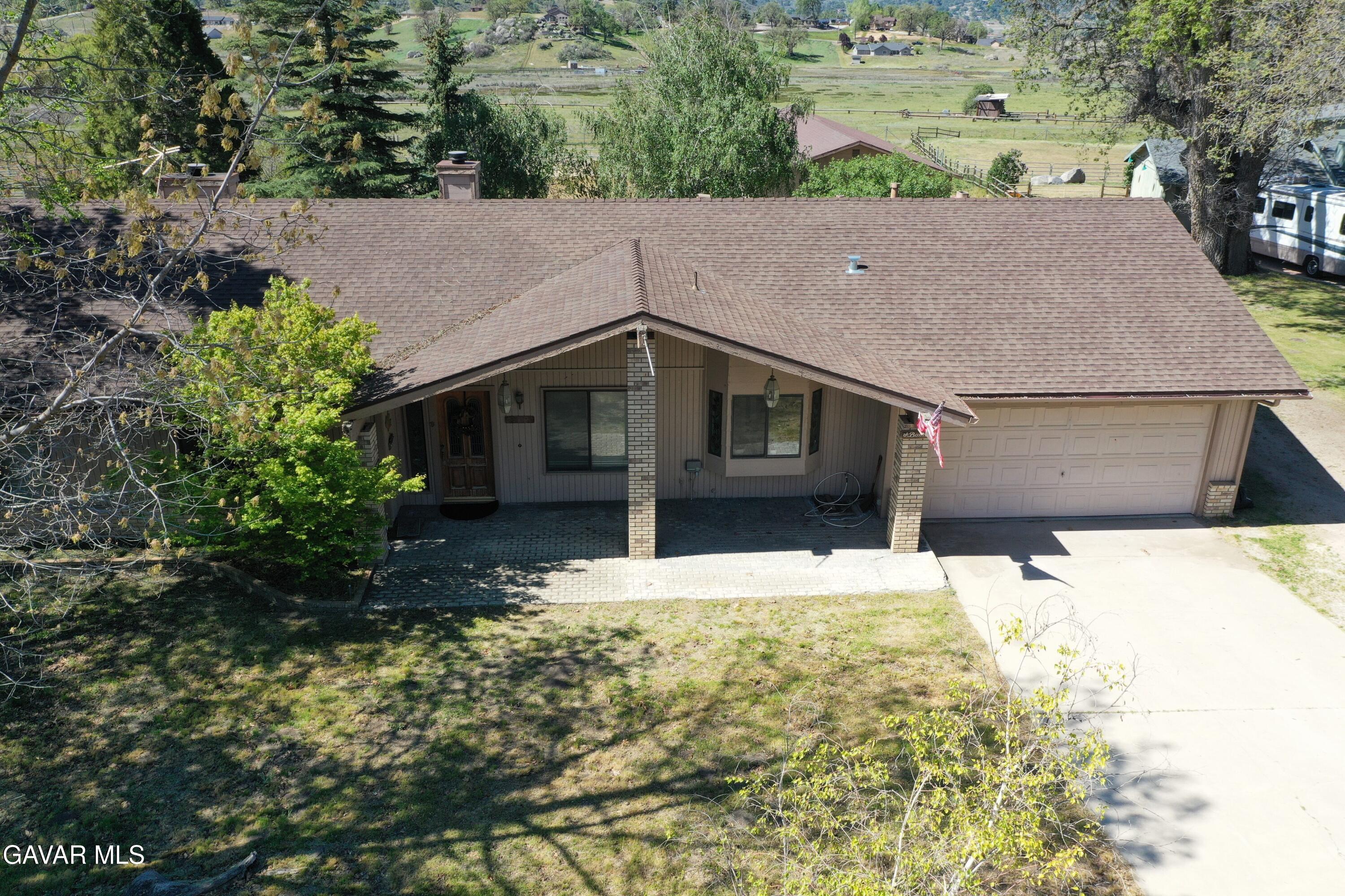 Home in Tehachapi, CA 93561 — photo 3