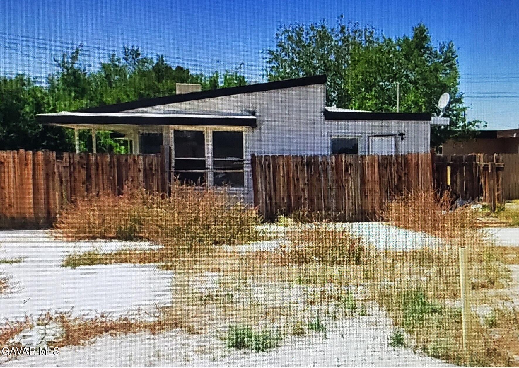 13215 Davenport Street — photo