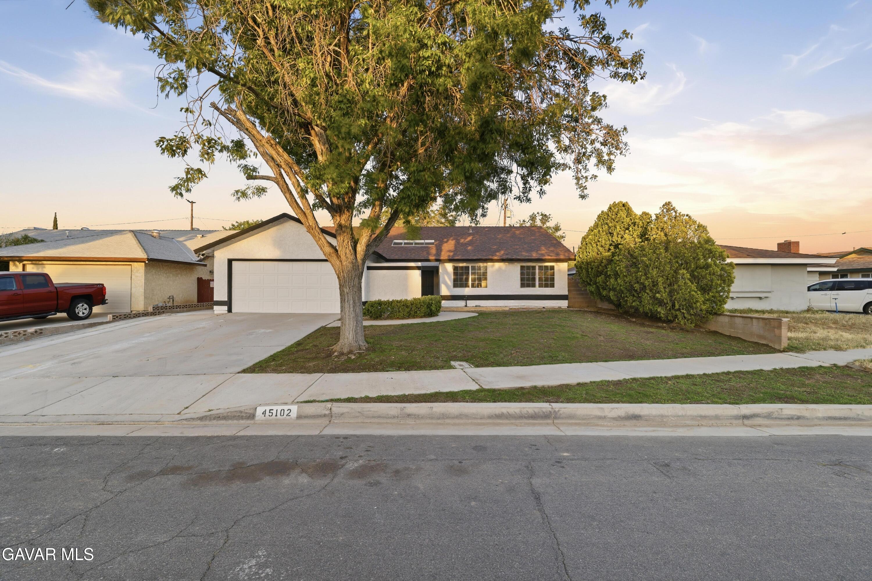 45102 Camolin — photo