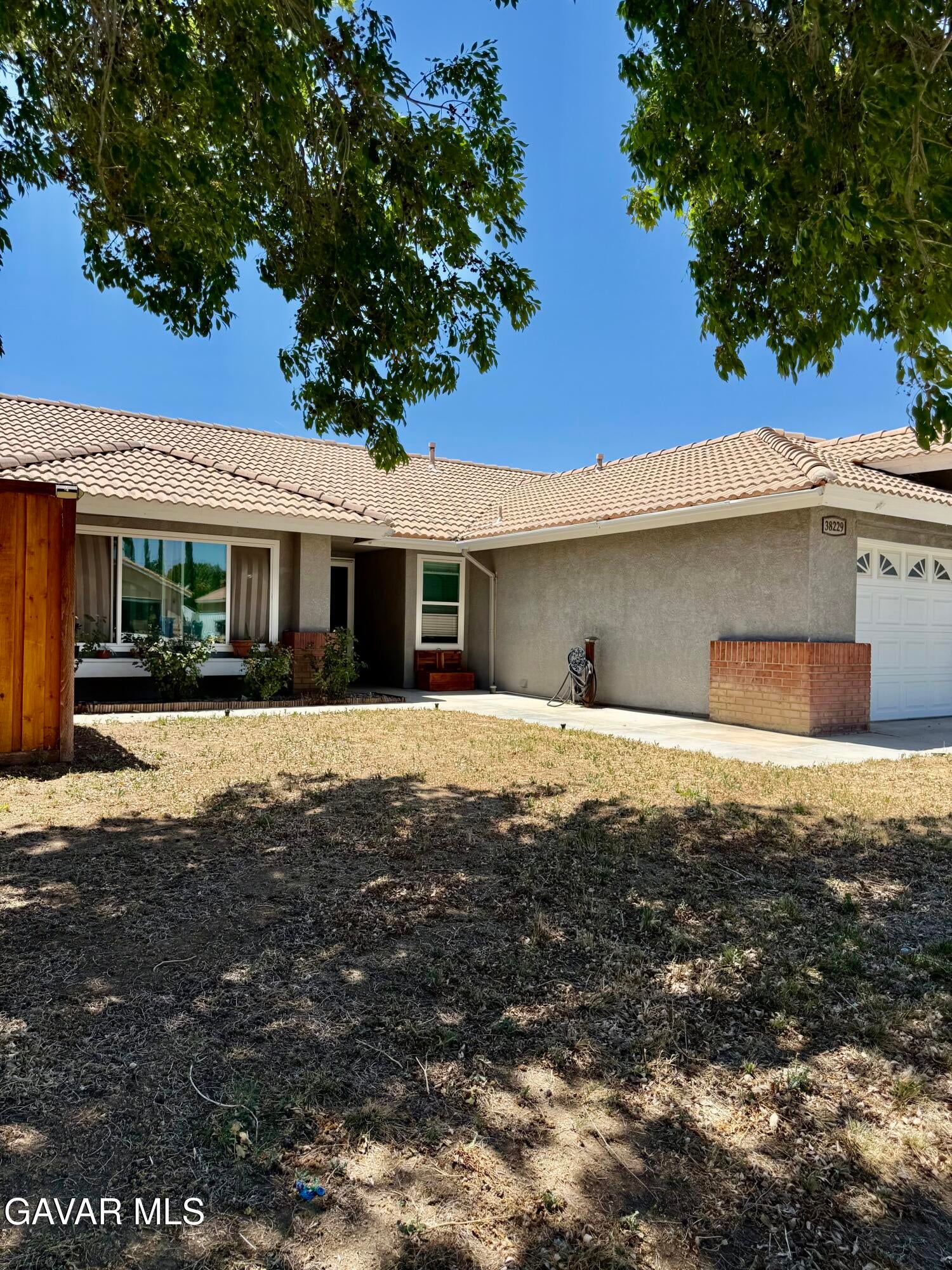 38229 Mentor Court — photo