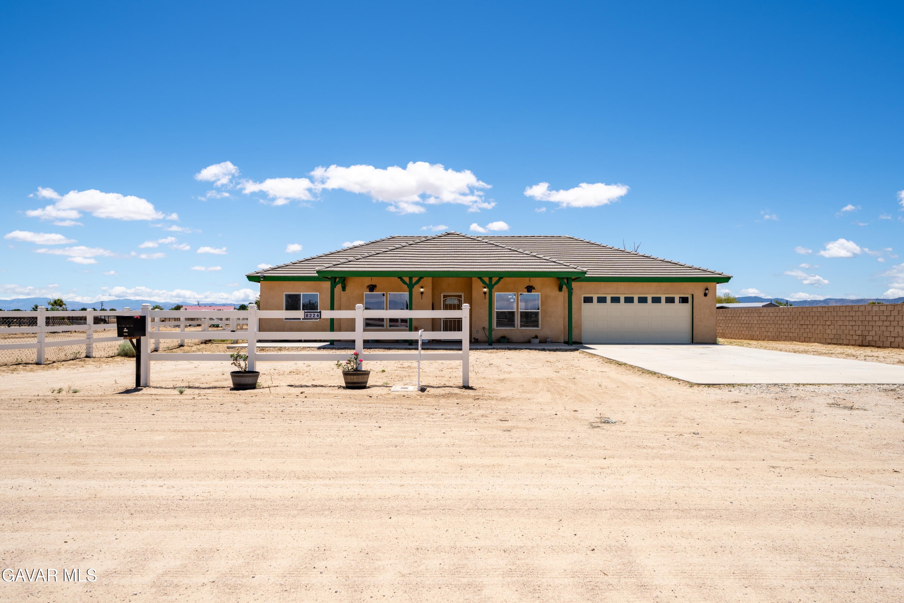 8224 W Avenue D4 — photo