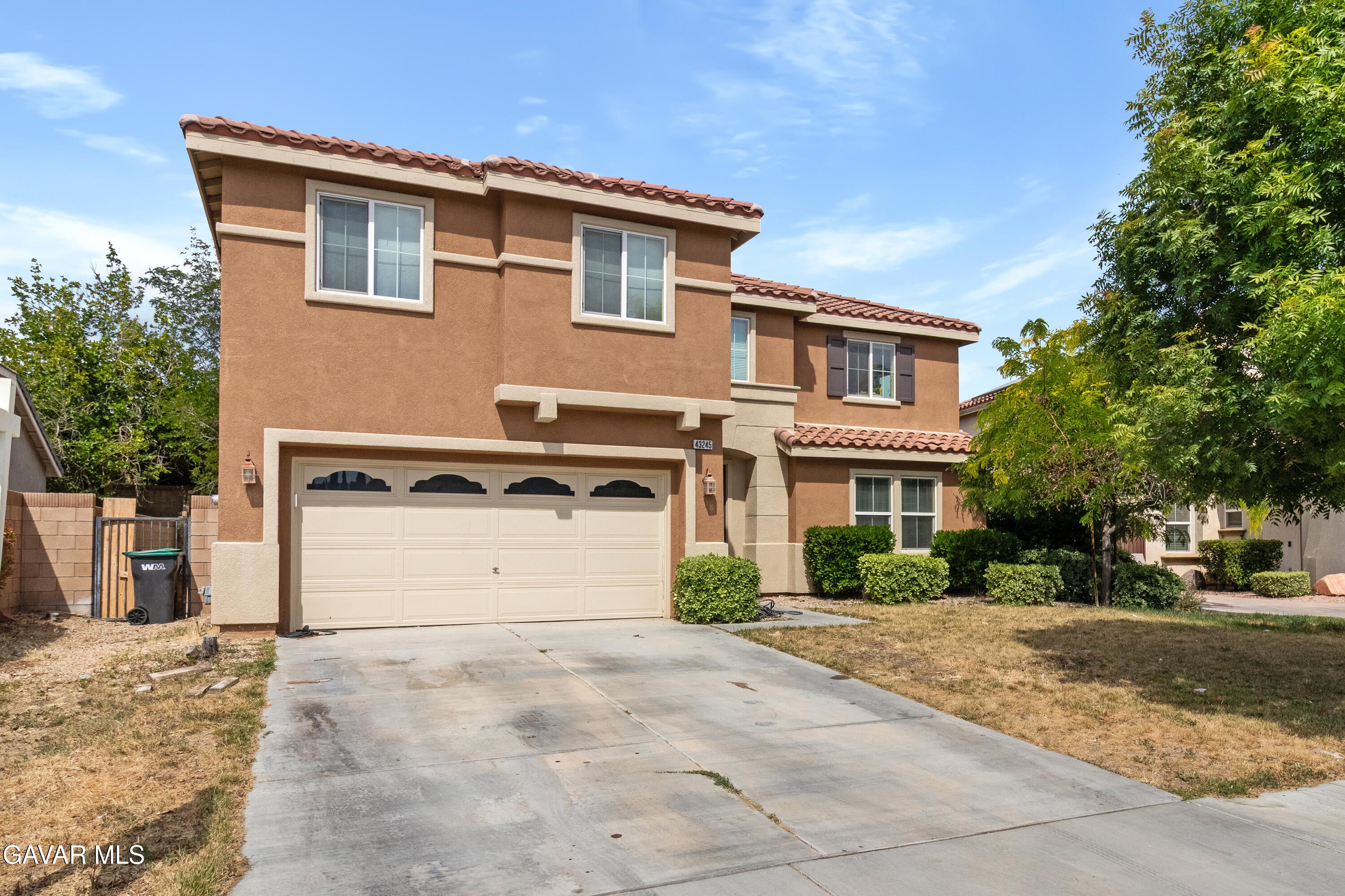 43245 Sunny Lane — photo