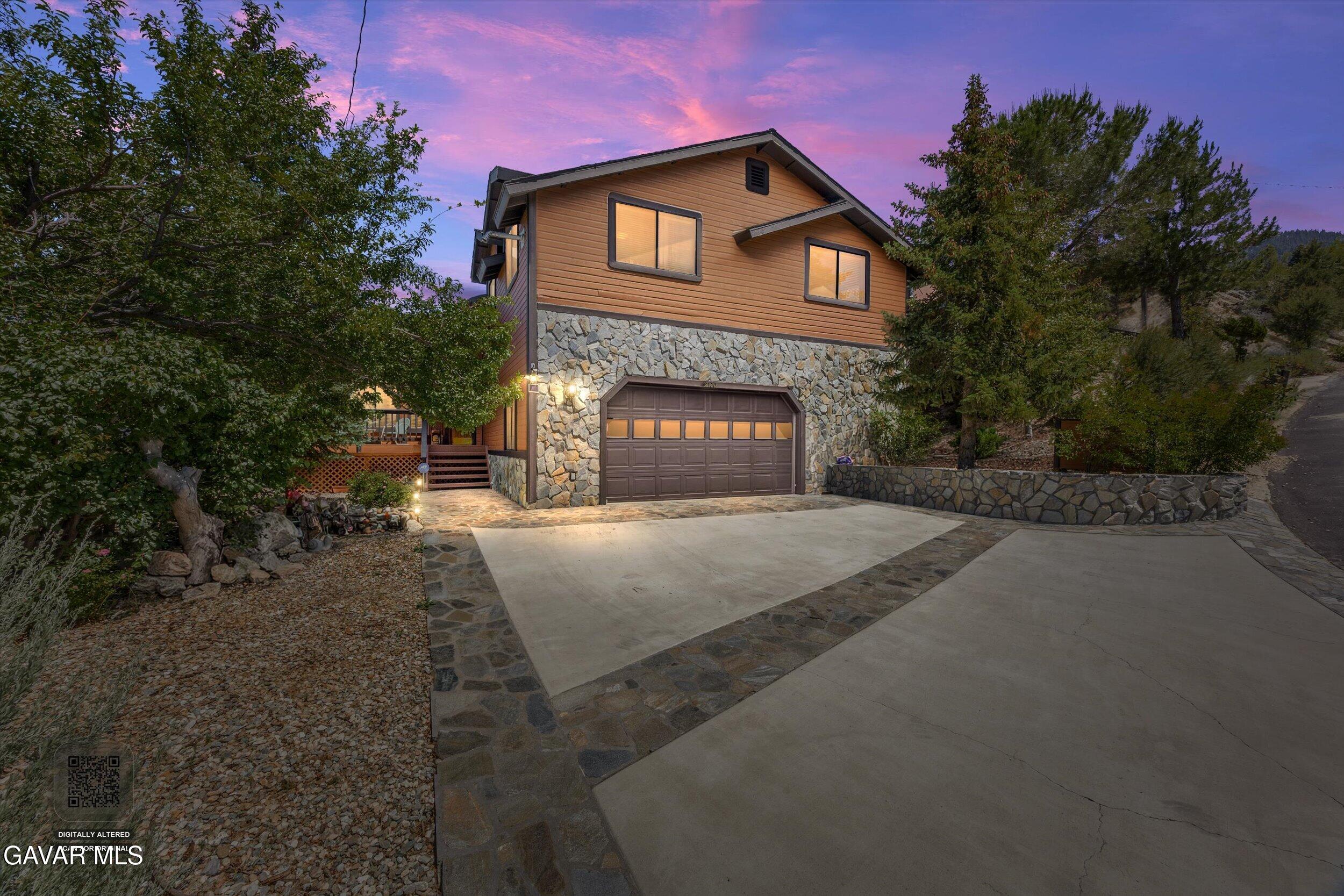 2100 Saint Bernard Drive — photo