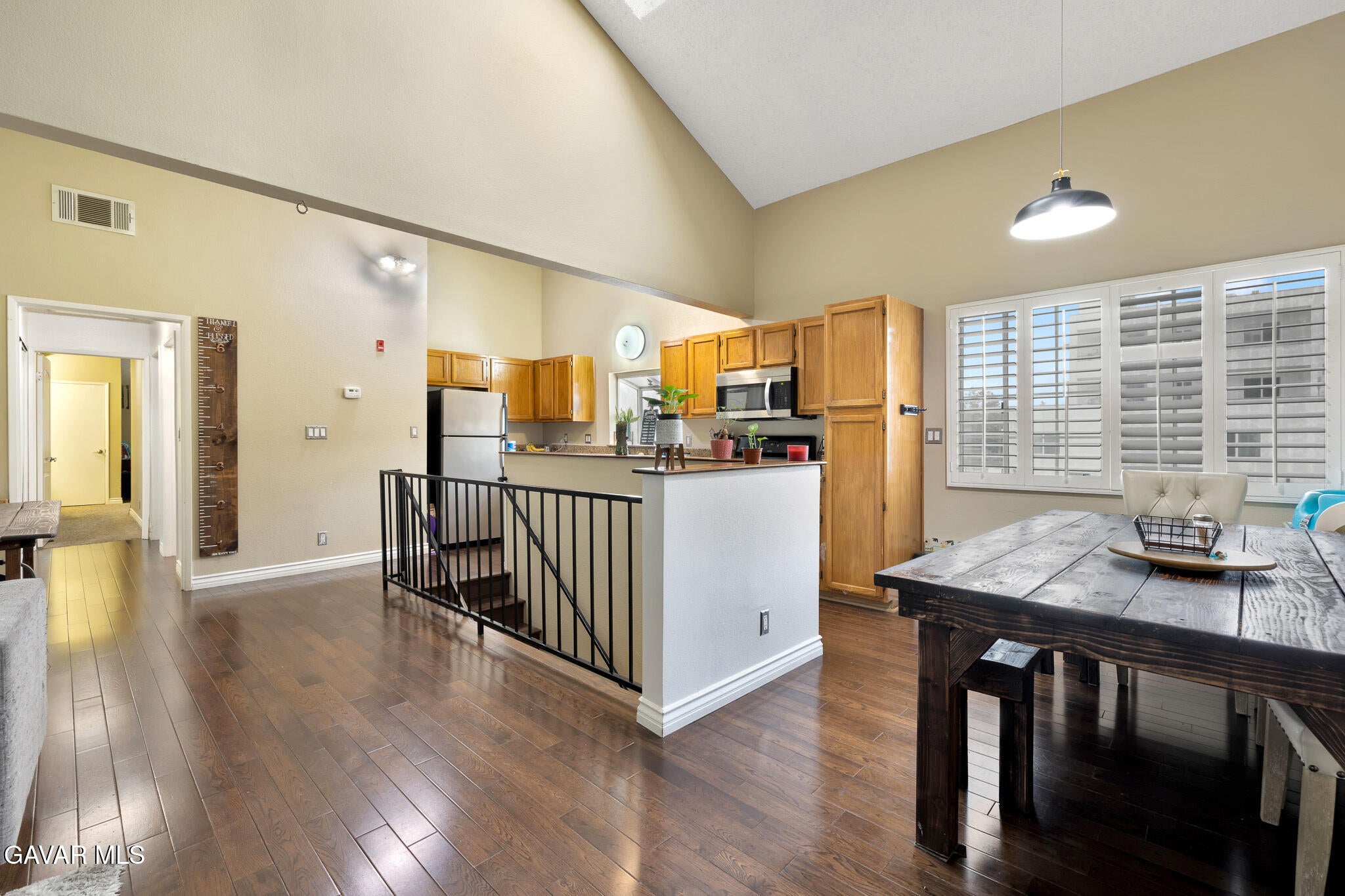 14425 Foothill Boulevard Unit 17 — photo