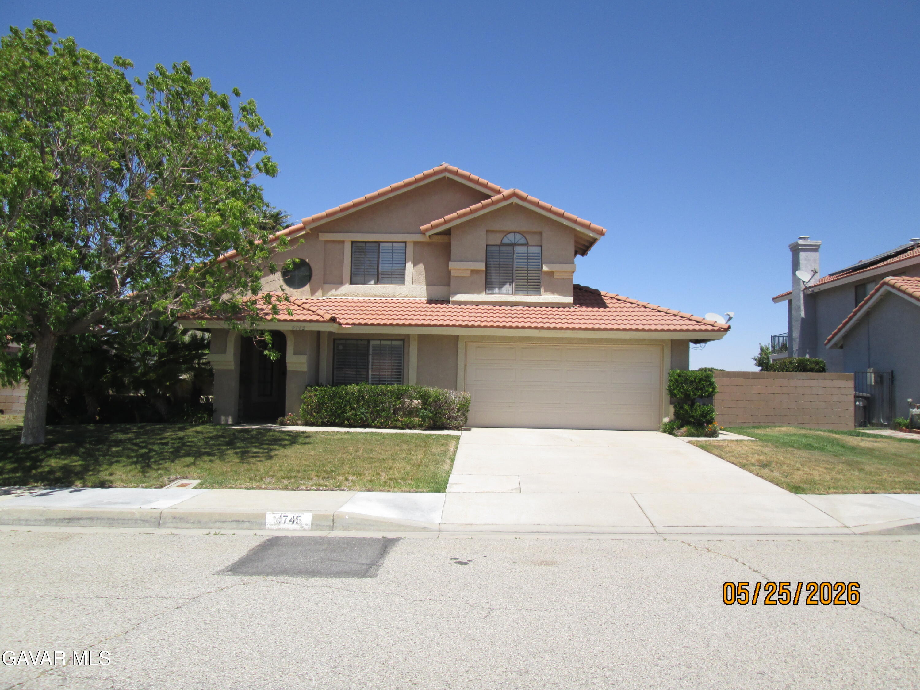 4745 Grandview Drive — photo