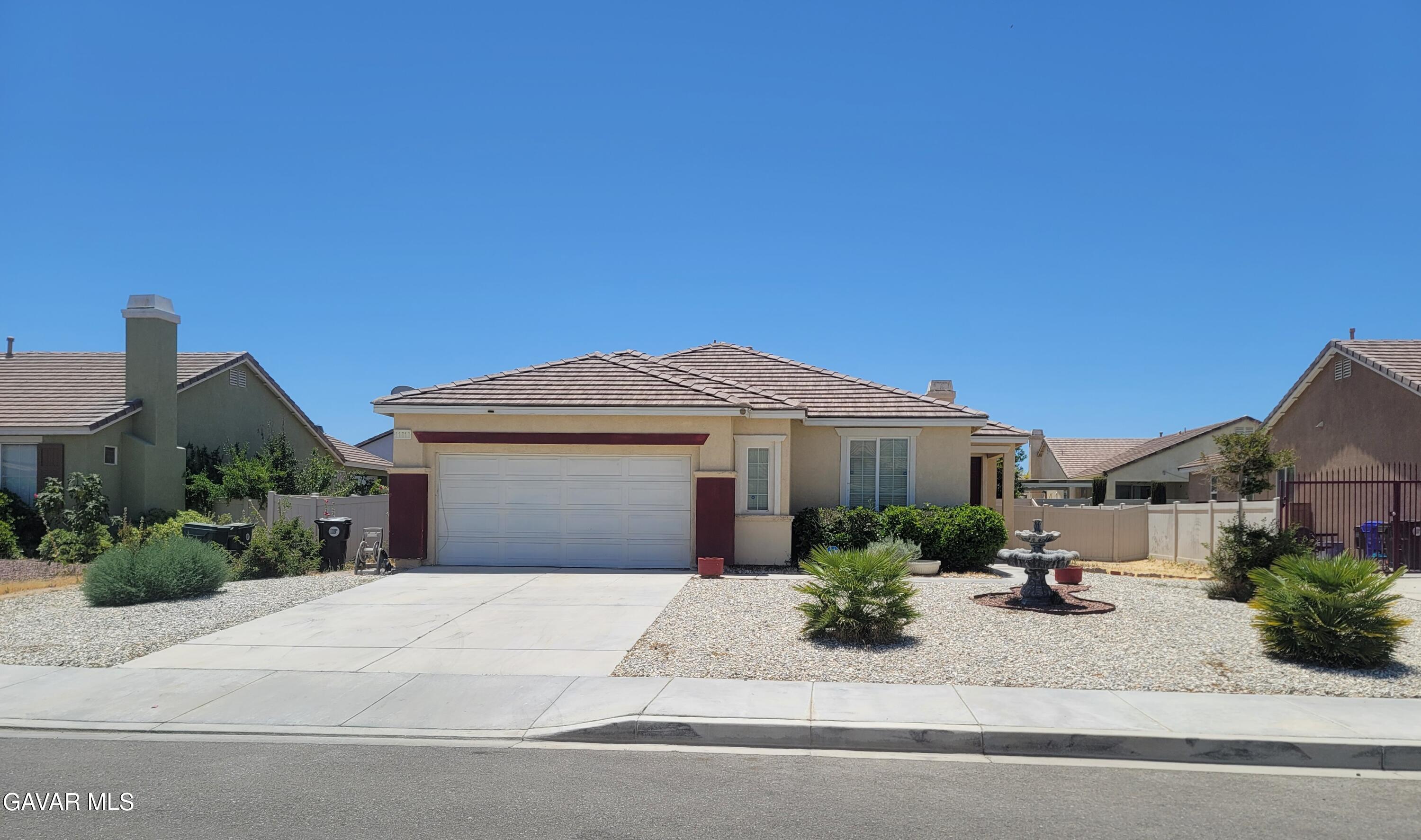 11819 Maywood Street — photo