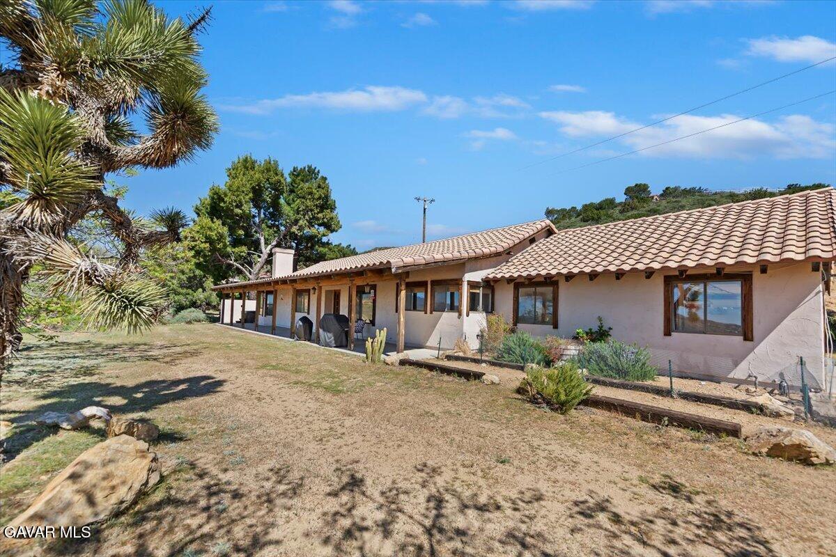 9060 Yucca Hills Road — photo