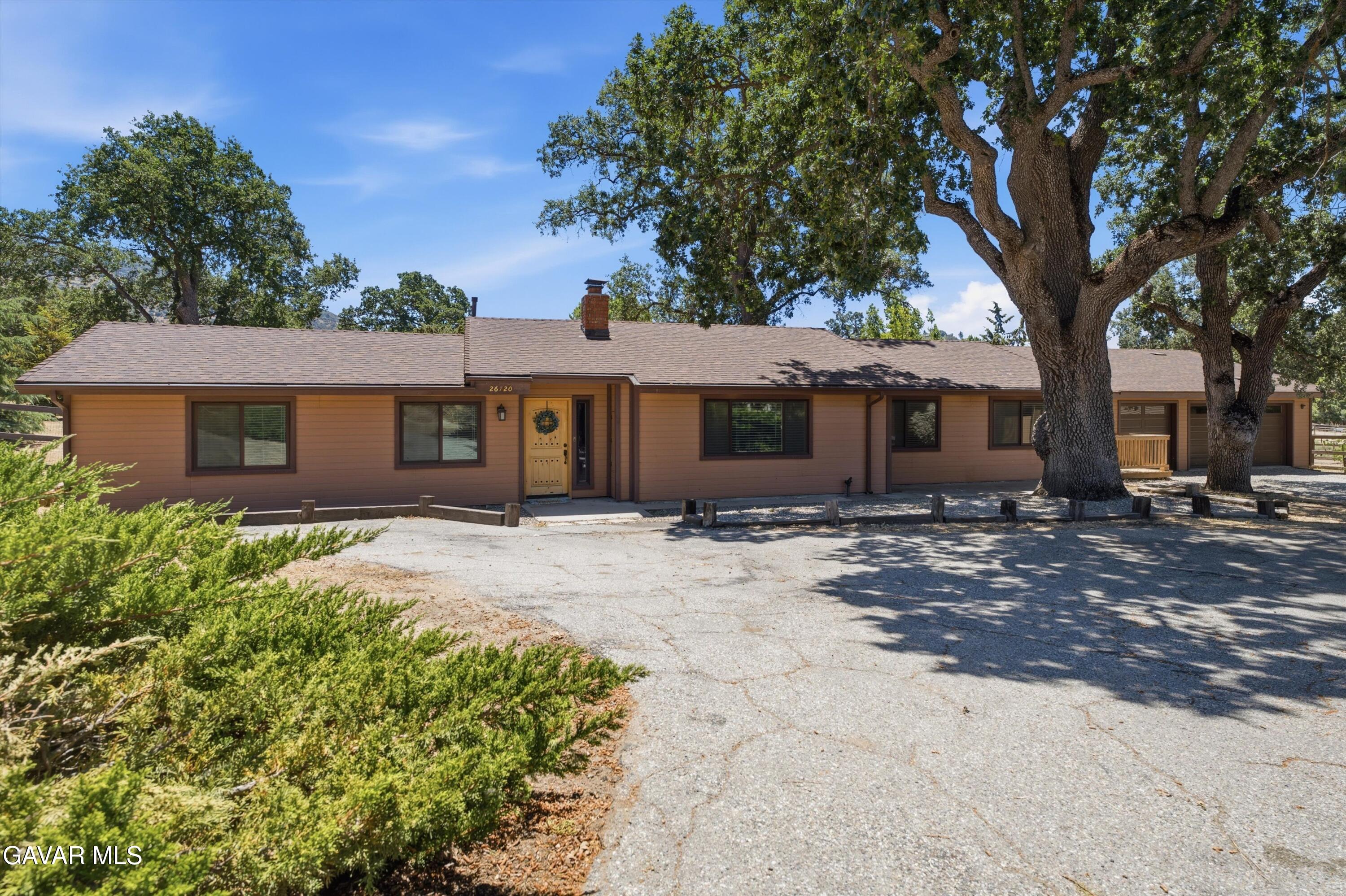 26720 Sutter Court, Tehachapi, CA 93561 — photo 2