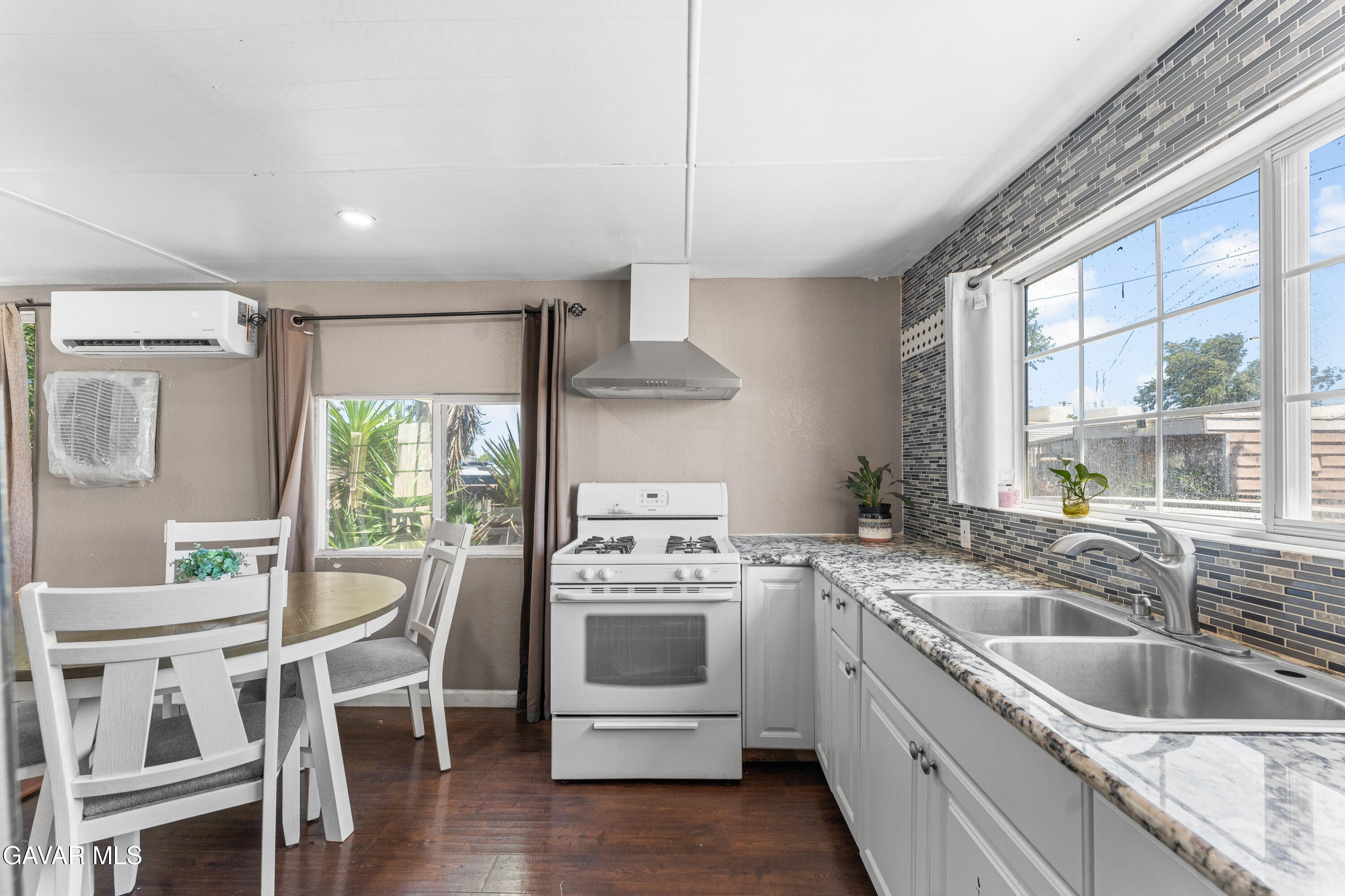 723 W Avenue I Spc C41 — photo